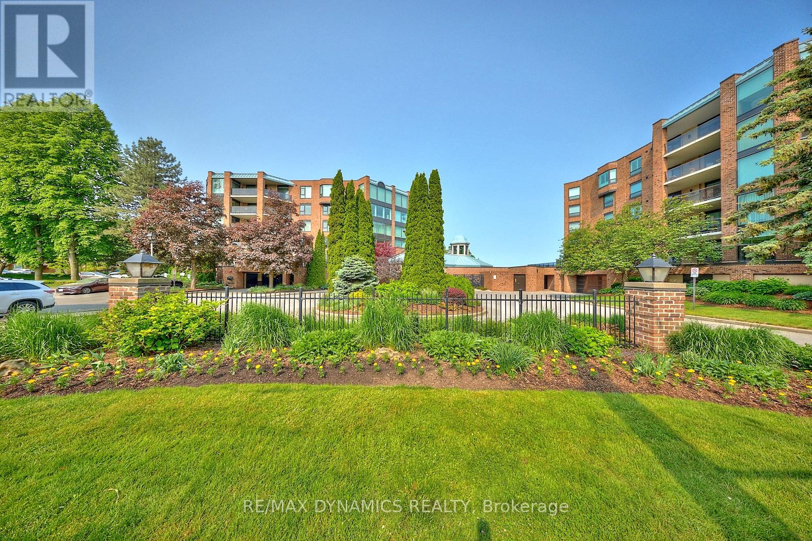 1504 - 701 Geneva Street, St. Catharines, Ontario  L2N 7H9 - Photo 3 - X12201390