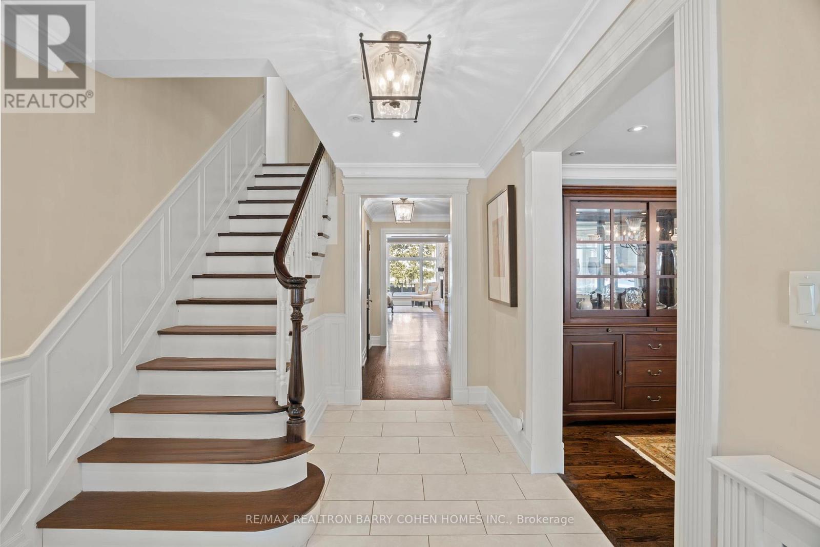 Property at 72 TEDDINGTON PARK AVENUE image 5