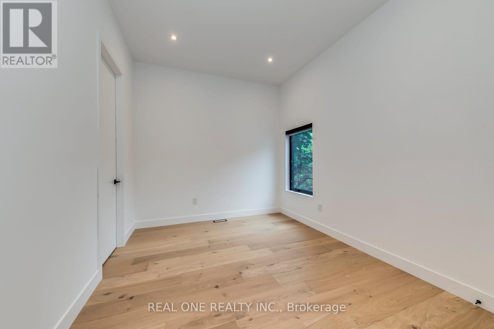 1405 Acton Crescent, Oakville, Ontario  L6J 2S6 - Photo 28 - W12197485