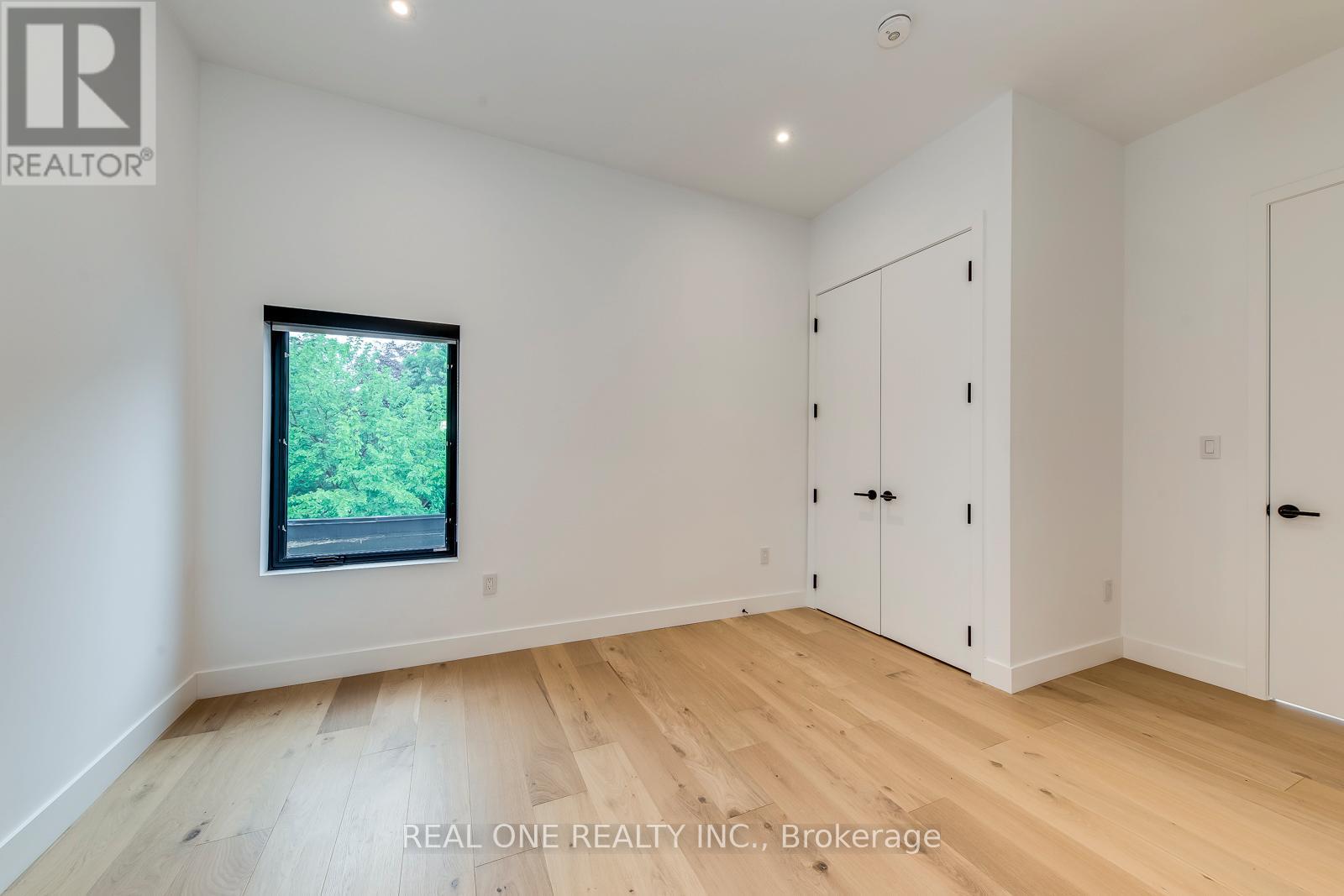 1405 Acton Crescent, Oakville, Ontario  L6J 2S6 - Photo 29 - W12197485
