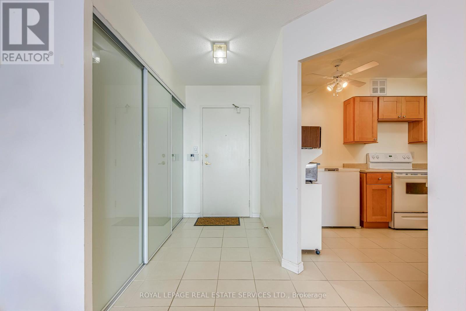 2111 - 3605 Kariya Drive, Mississauga, Ontario  L5B 3J4 - Photo 10 - W12197781