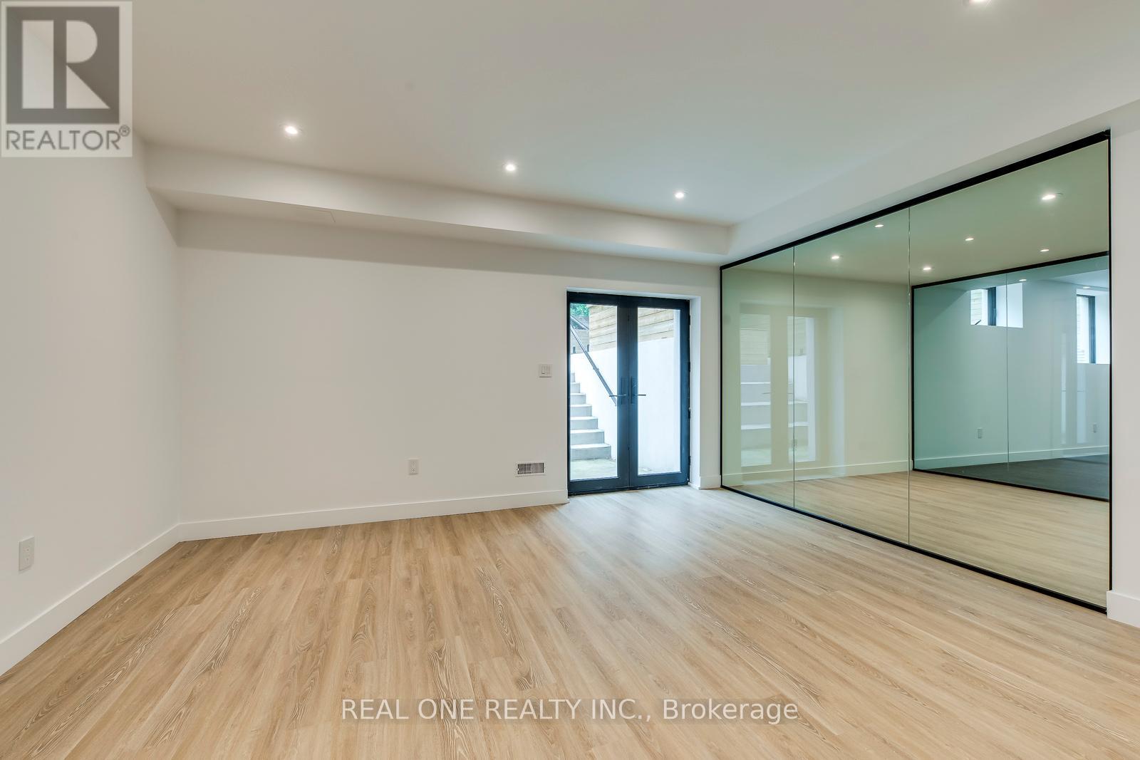 1405 Acton Crescent, Oakville, Ontario  L6J 2S6 - Photo 42 - W12197485