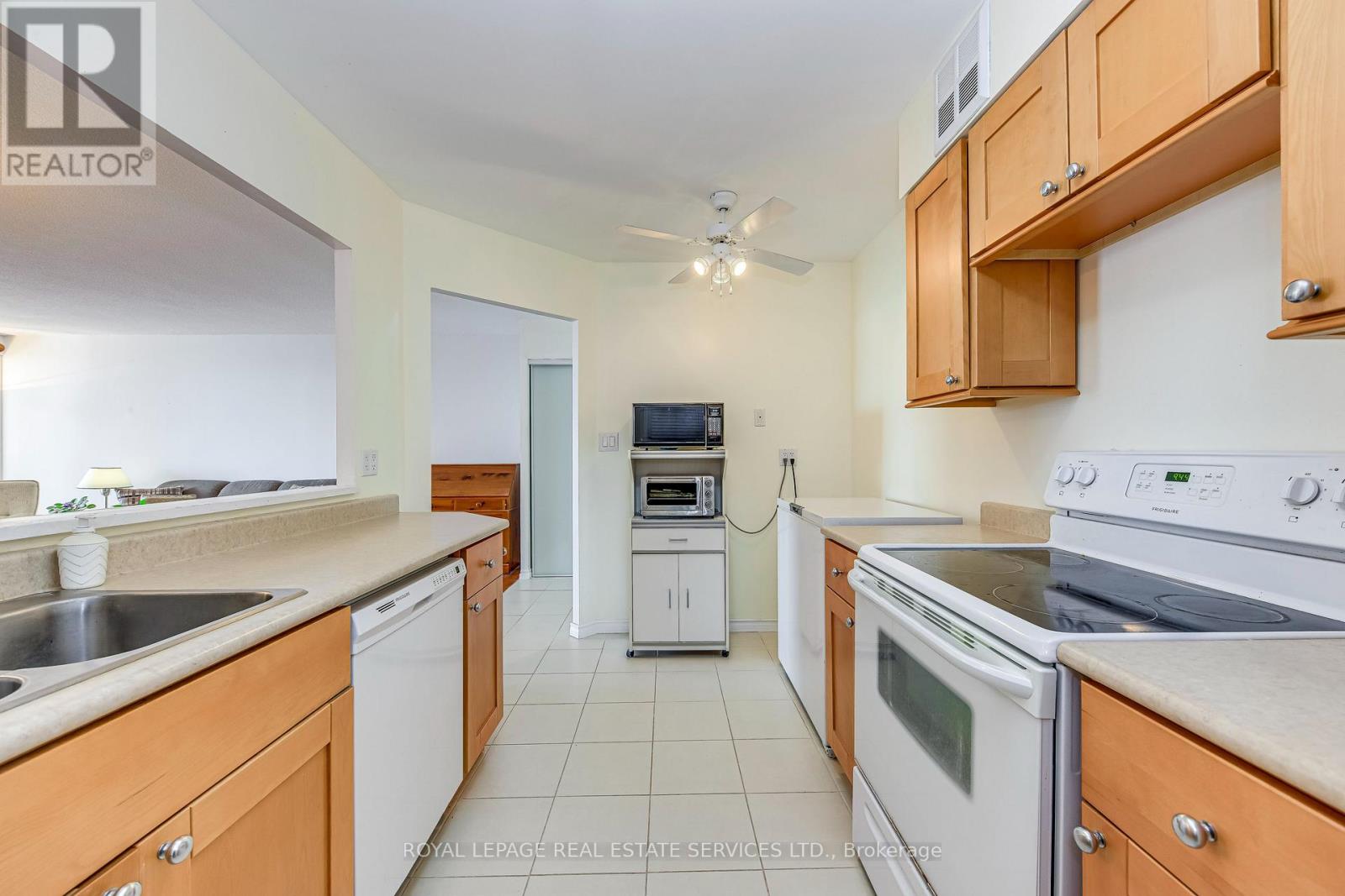 2111 - 3605 Kariya Drive, Mississauga, Ontario  L5B 3J4 - Photo 13 - W12197781
