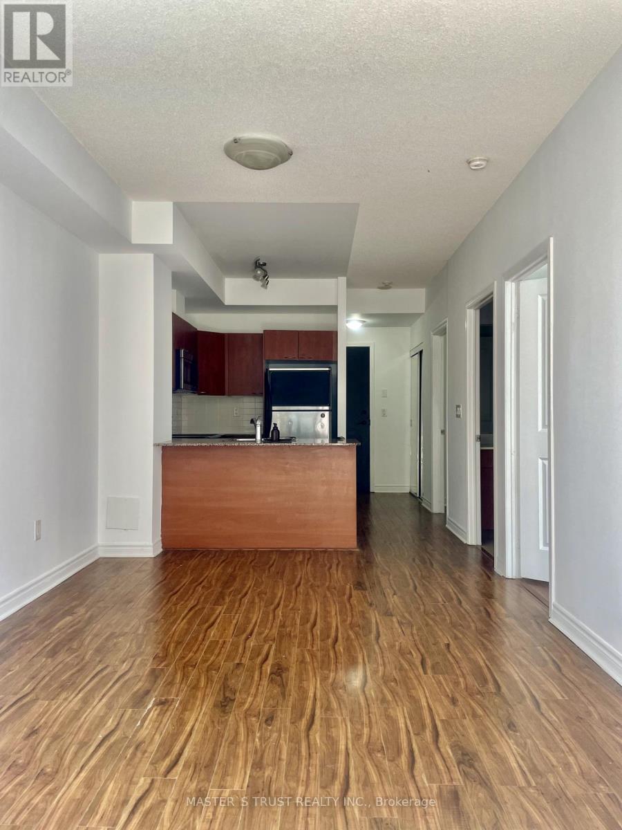 318 - 385 Prince Of Wales Drive, Mississauga, Ontario  L5B 0C6 - Photo 4 - W12048666