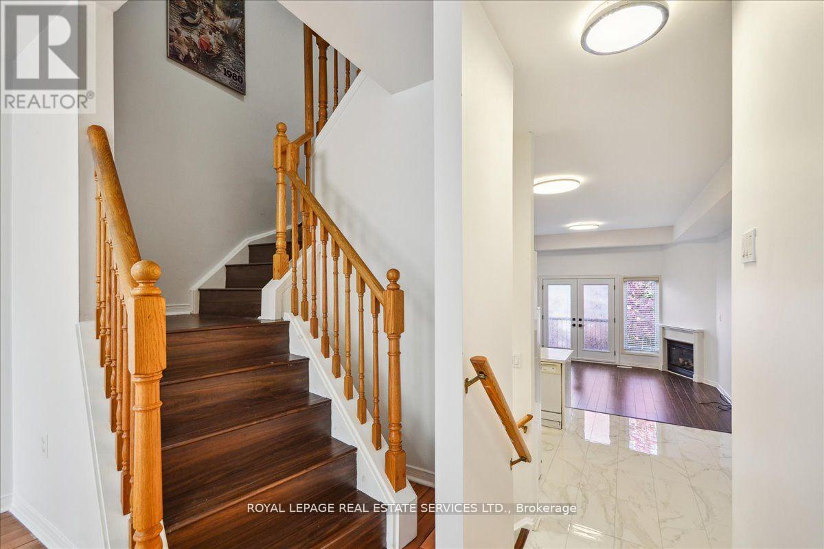 3302 Pinto Place, Mississauga, Ontario  L5B 1V7 - Photo 8 - W12160329