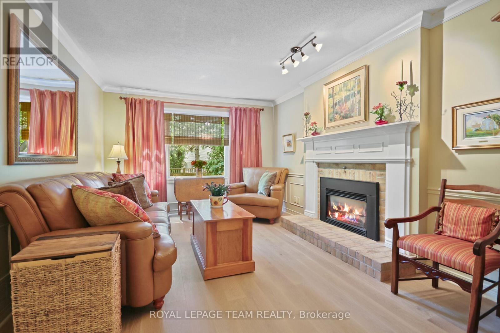 83 Hobin Street, Ottawa, Ontario  K2S 1G8 - Photo 16 - X12201418