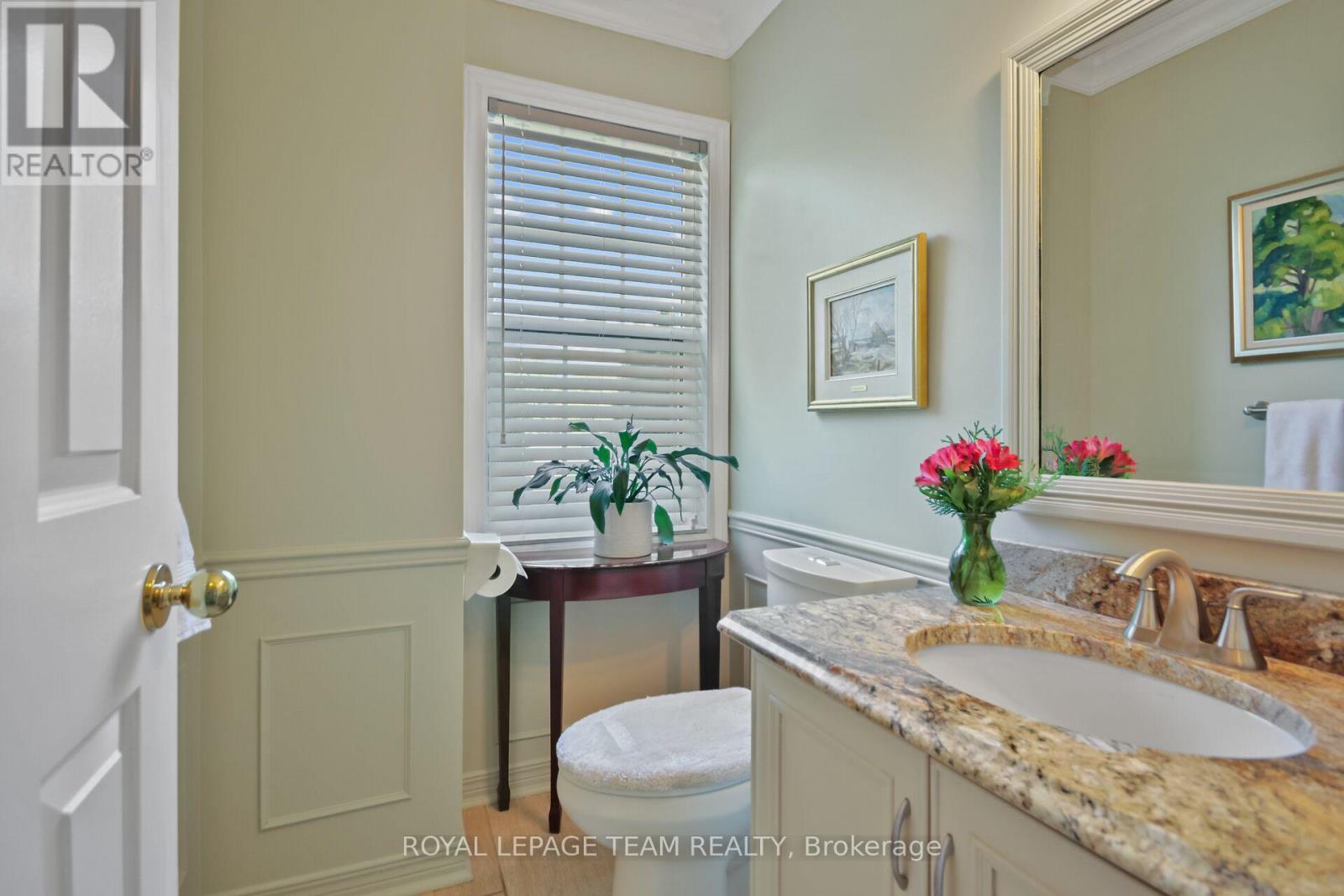 83 Hobin Street, Ottawa, Ontario  K2S 1G8 - Photo 18 - X12201418