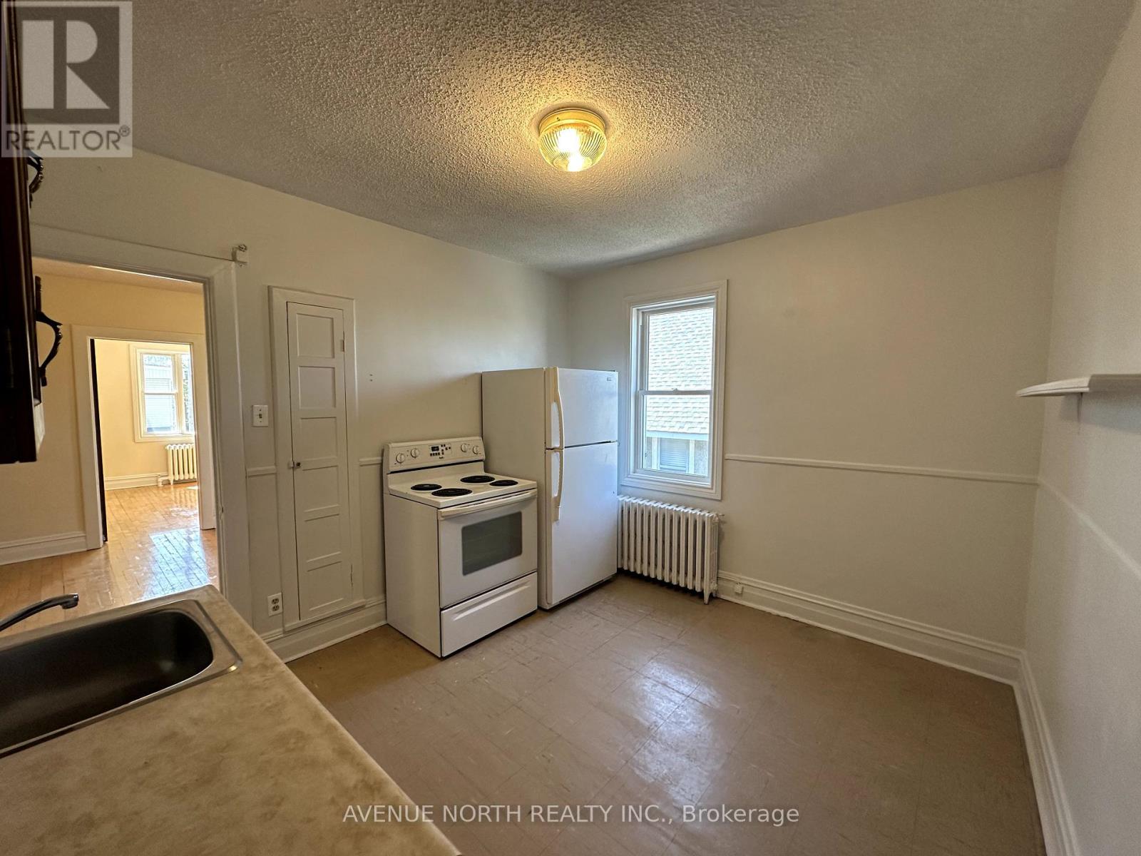 73 Poplar Street, Ottawa, Ontario  K1R 6V3 - Photo 14 - X12201424