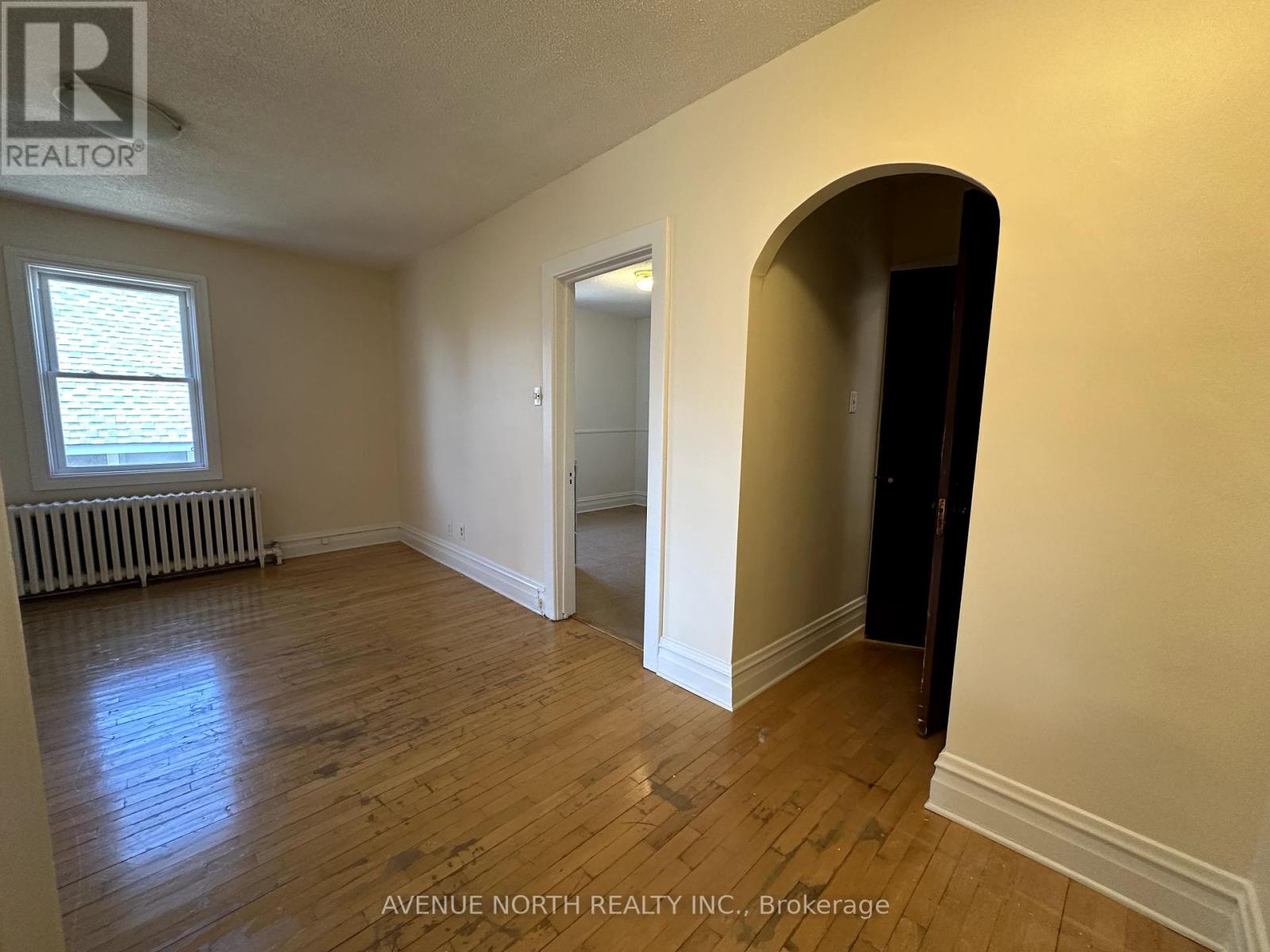 73 Poplar Street, Ottawa, Ontario  K1R 6V3 - Photo 6 - X12201424