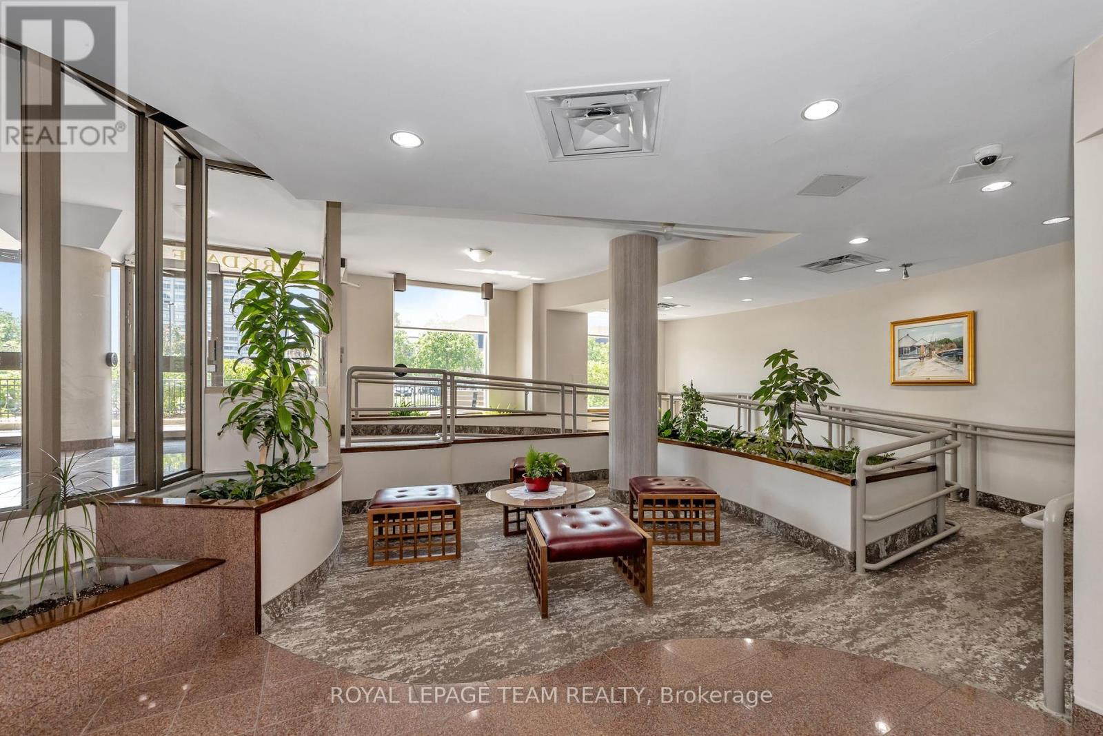 904 - 215 Parkdale Avenue, Ottawa, Ontario  K1Y 4T8 - Photo 4 - X12201430