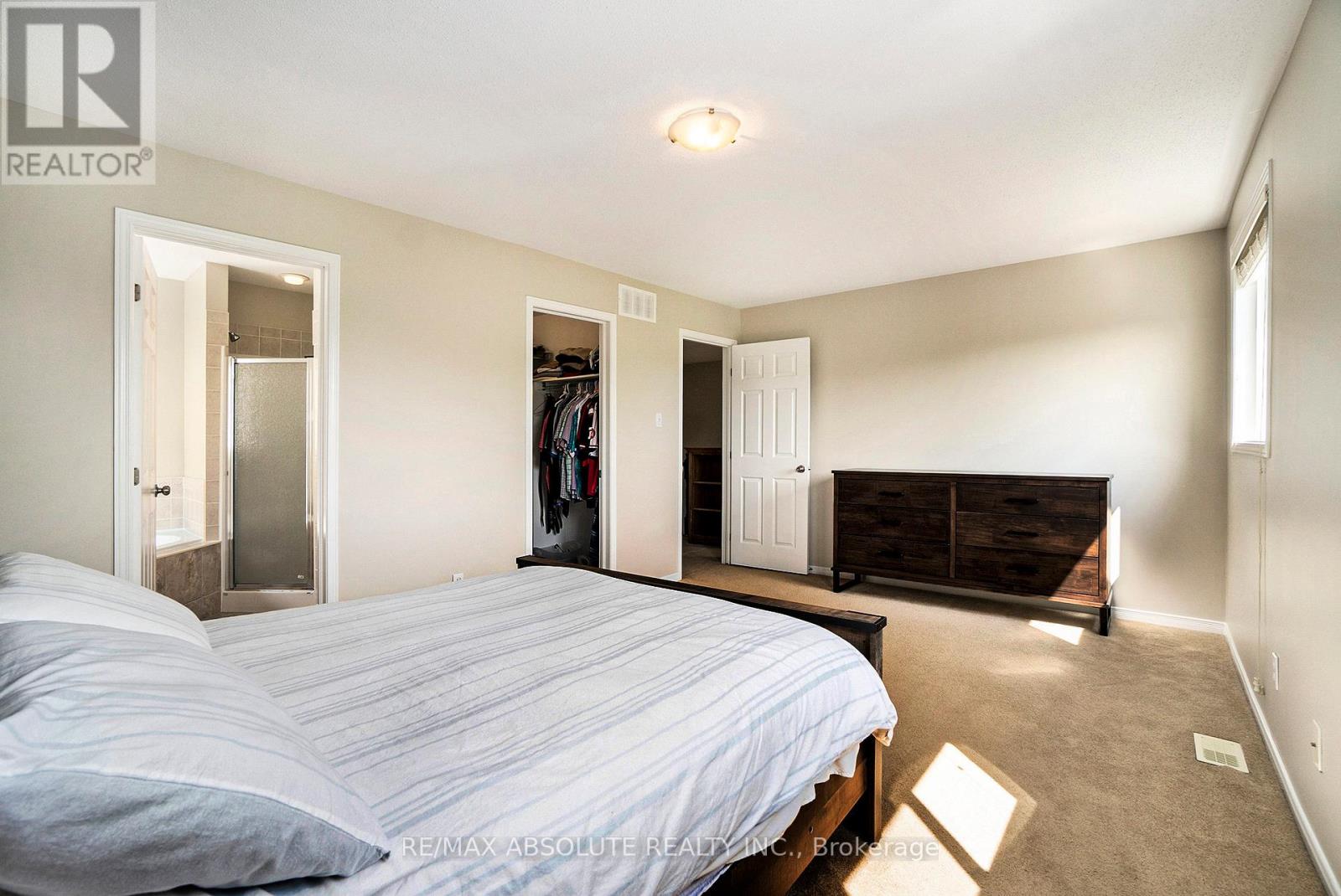 144 Lamplighters Drive, Ottawa, Ontario  K2J 0C1 - Photo 16 - X12201495