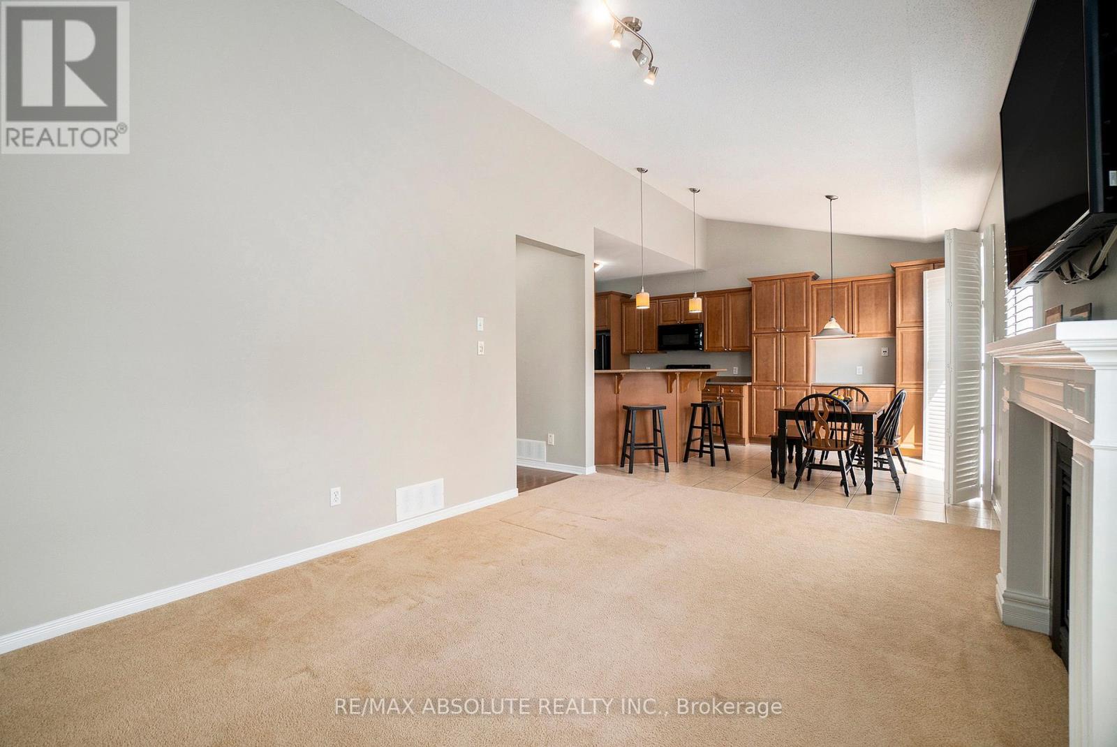 144 Lamplighters Drive, Ottawa, Ontario  K2J 0C1 - Photo 9 - X12201495