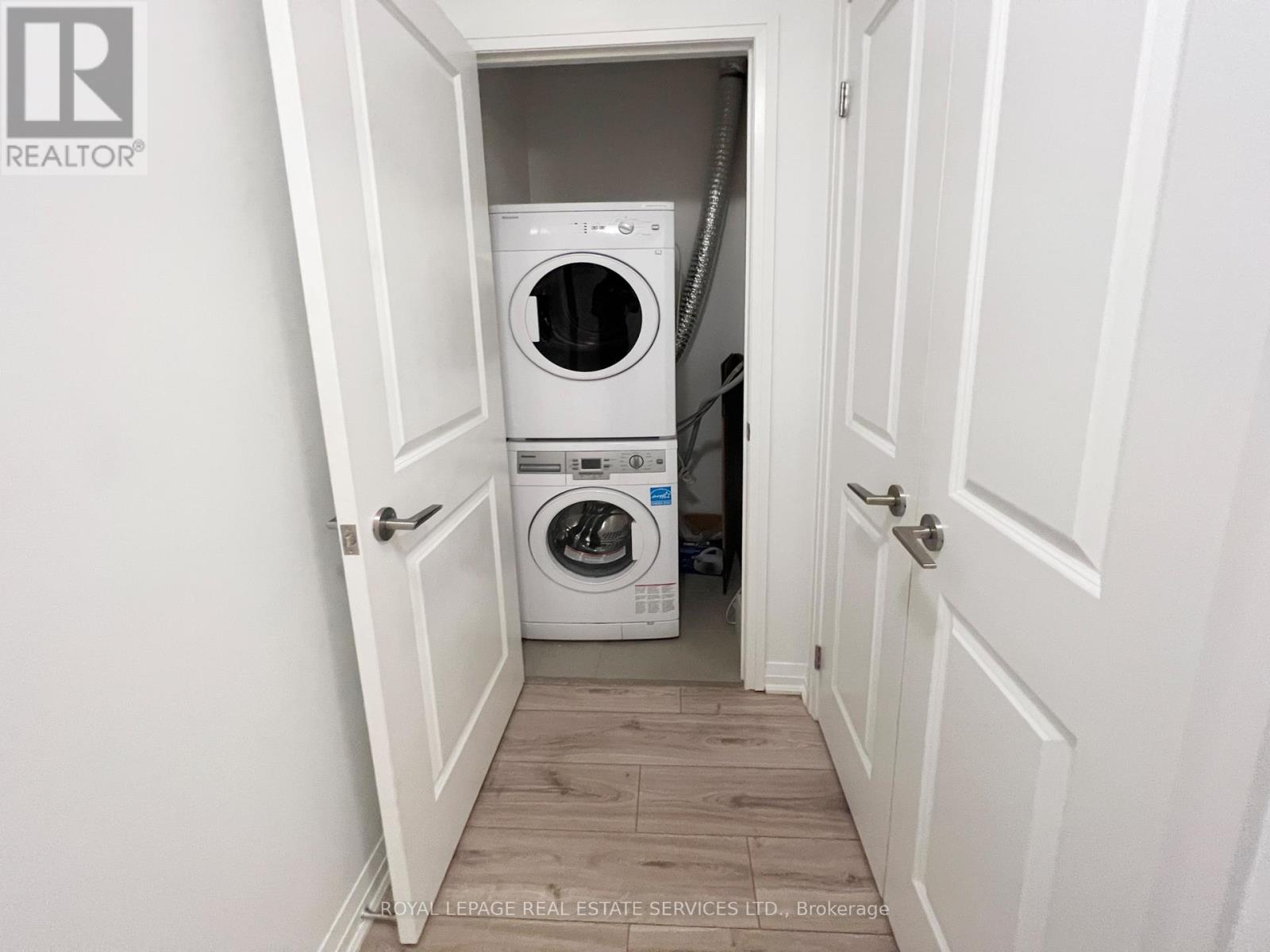 213 - 8 Mercer Street, Toronto, Ontario  M5V 0C4 - Photo 15 - C12201444