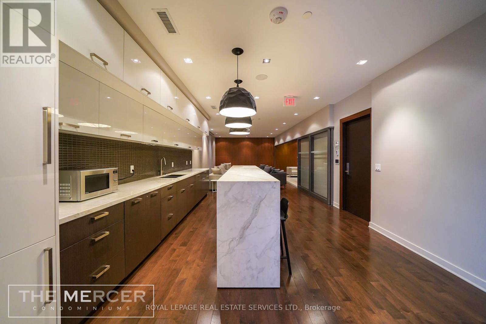 213 - 8 Mercer Street, Toronto, Ontario  M5V 0C4 - Photo 27 - C12201444