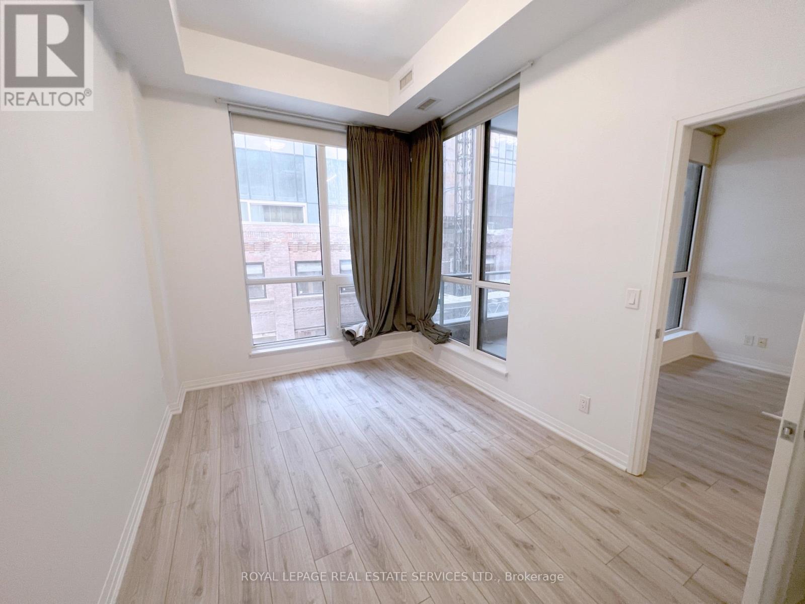 213 - 8 Mercer Street, Toronto, Ontario  M5V 0C4 - Photo 9 - C12201444