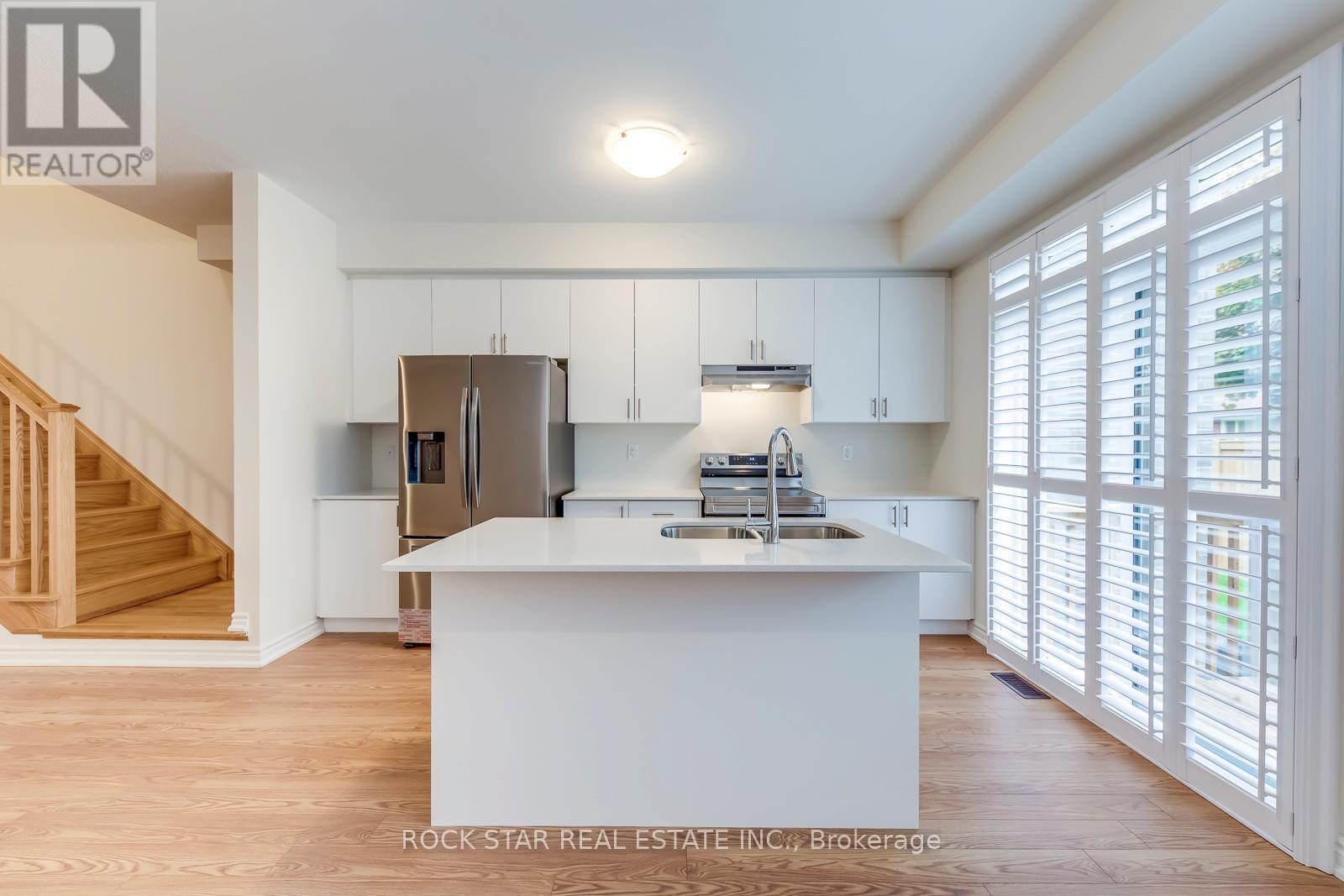 268 Okanagan Path, Oshawa (Donevan), Ontario  L1H 0A7 - Photo 11 - E12201446