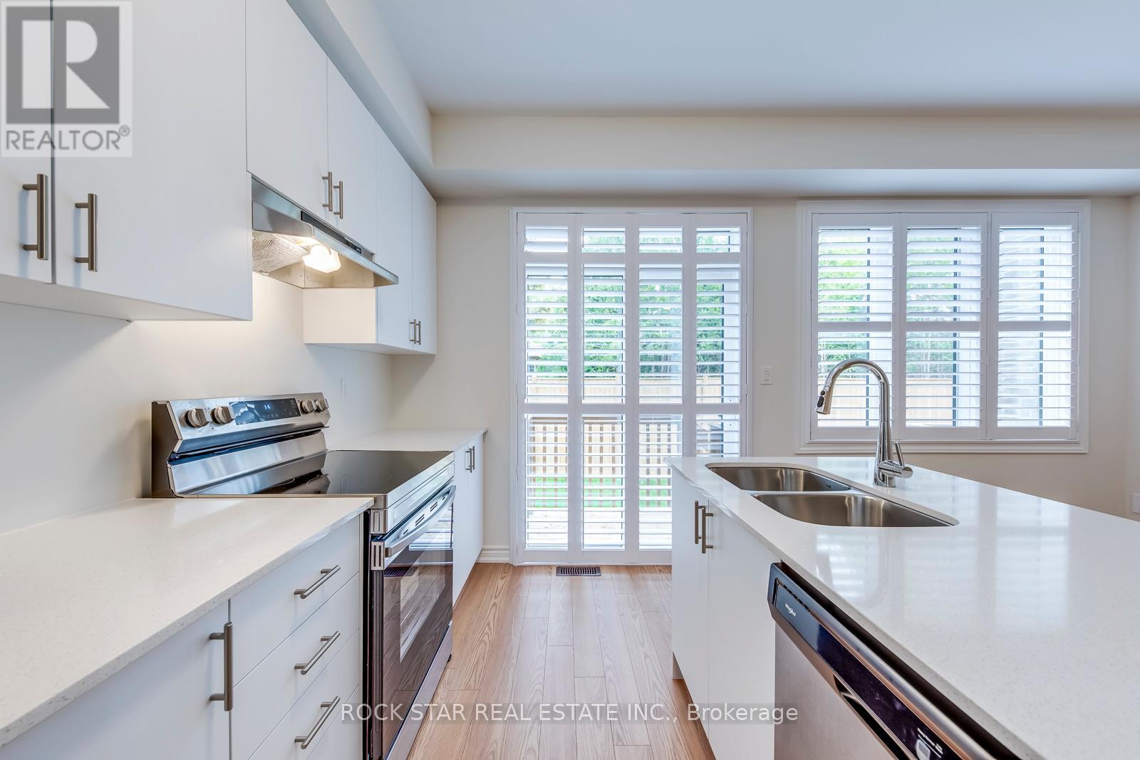268 Okanagan Path, Oshawa (Donevan), Ontario  L1H 0A7 - Photo 12 - E12201446