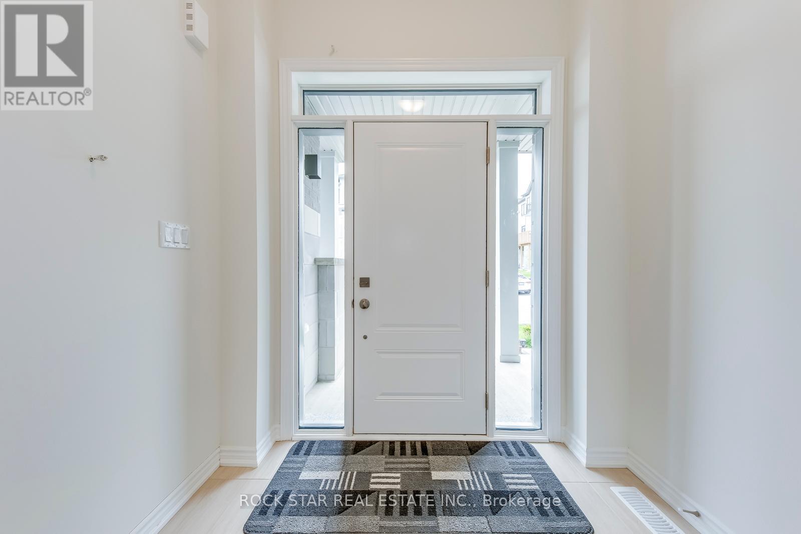 268 Okanagan Path, Oshawa (Donevan), Ontario  L1H 0A7 - Photo 3 - E12201446