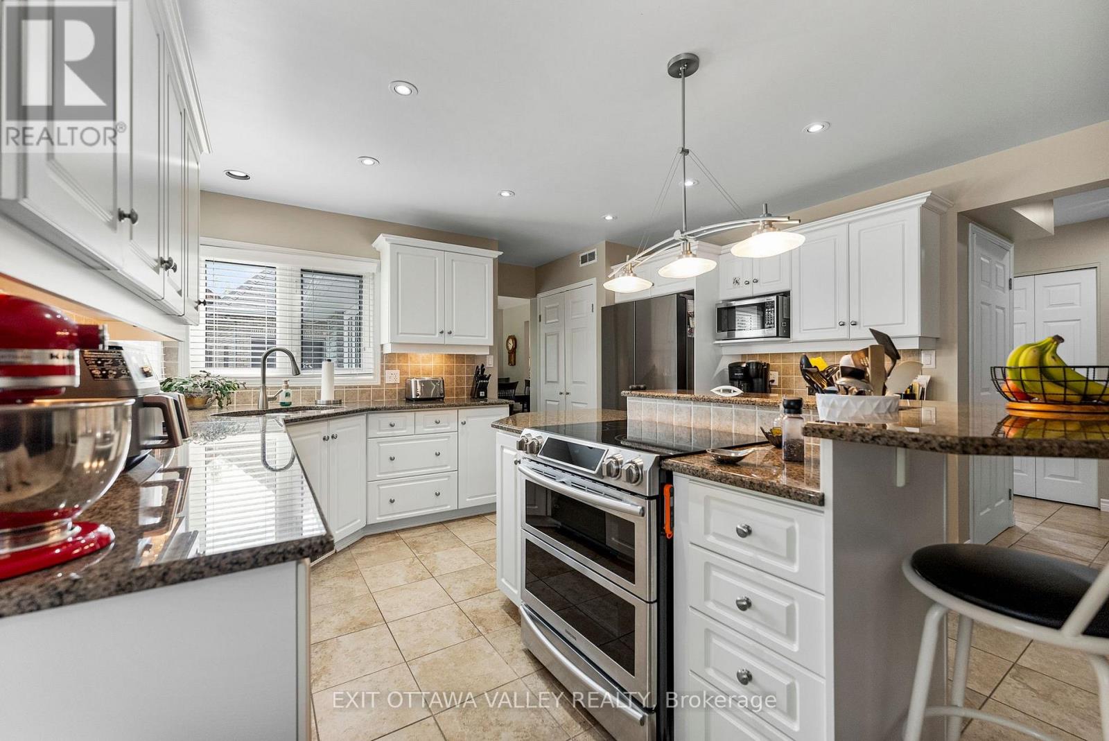 127 Owens Street, Pembroke, Ontario  K8A 8K1 - Photo 19 - X12201445