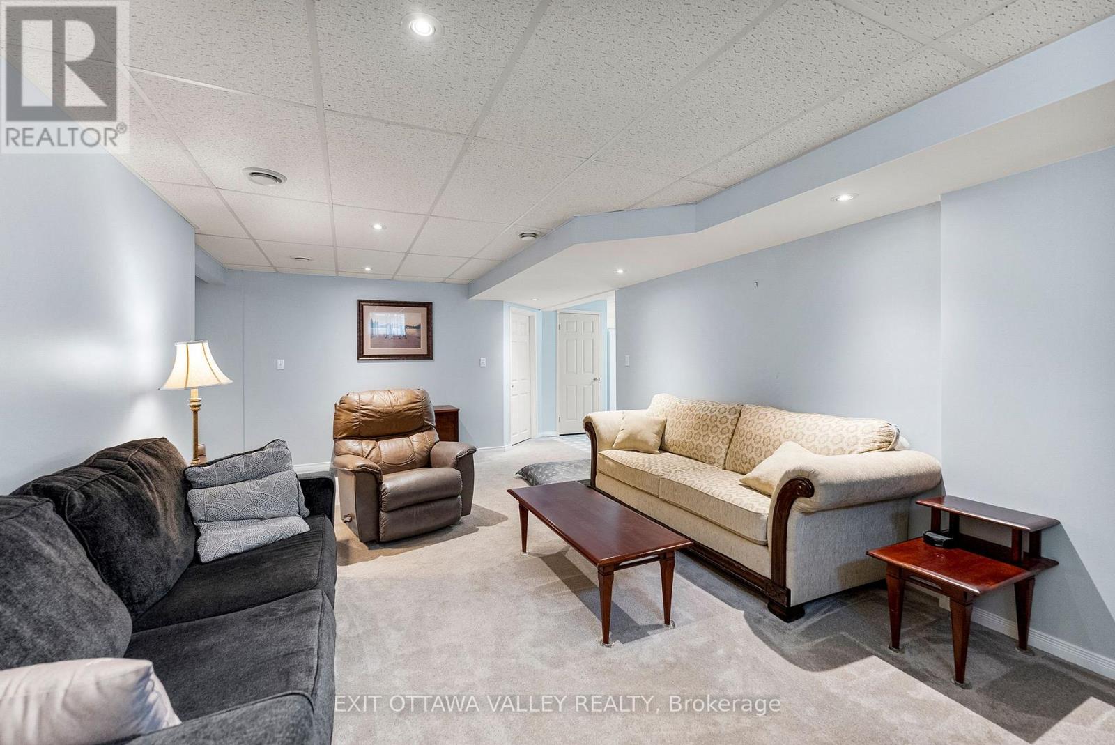 127 Owens Street, Pembroke, Ontario  K8A 8K1 - Photo 38 - X12201445