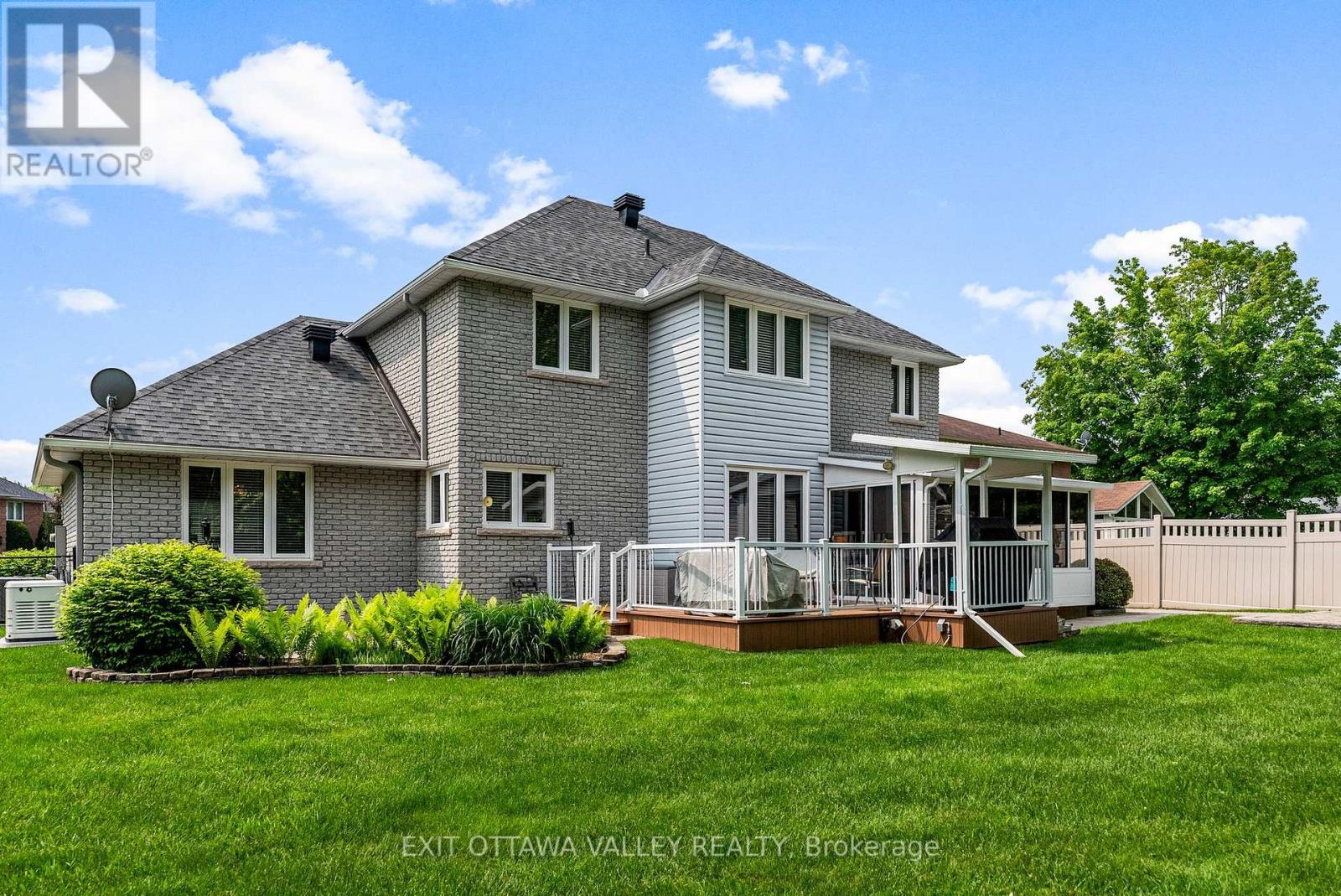 127 Owens Street, Pembroke, Ontario  K8A 8K1 - Photo 46 - X12201445