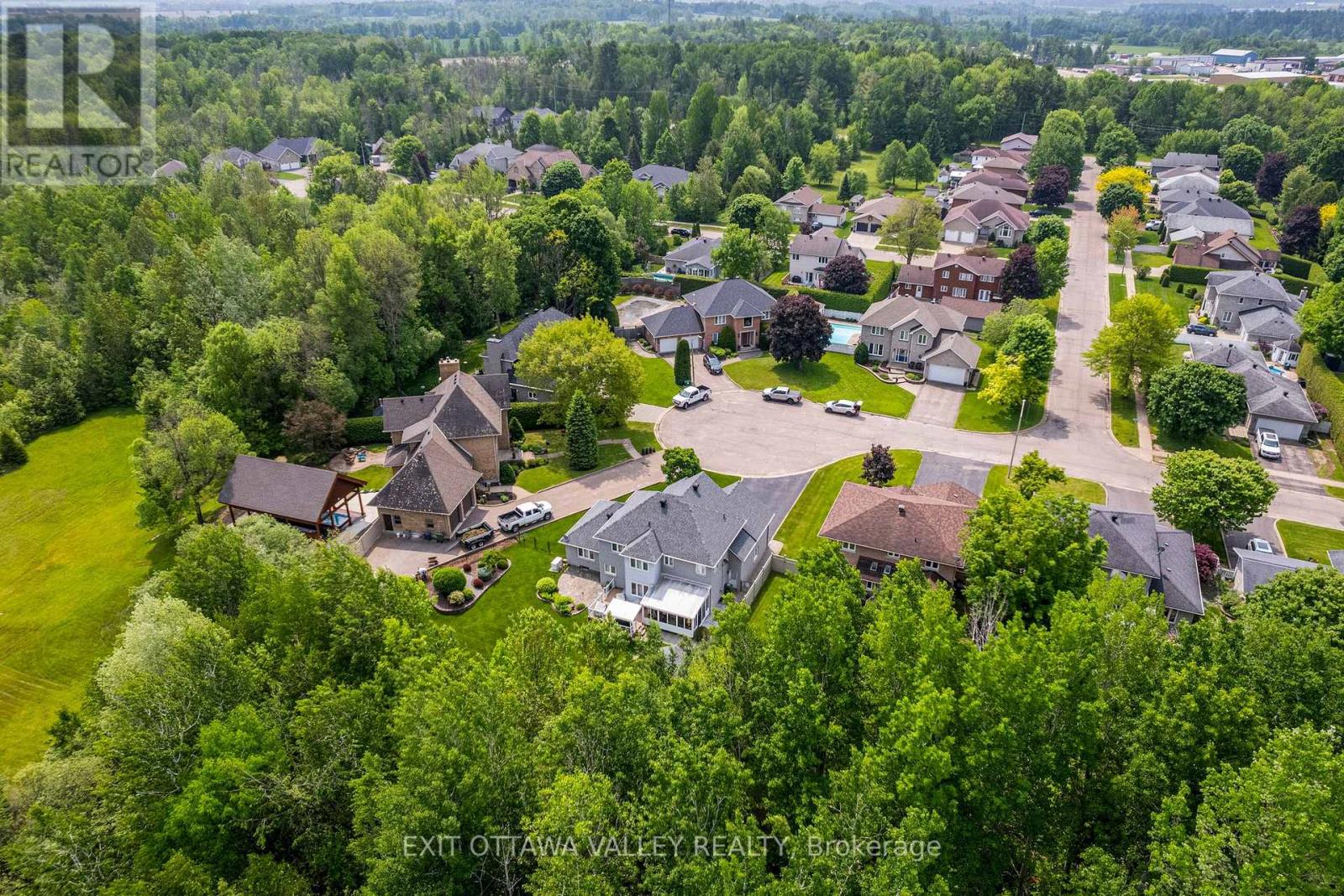 127 Owens Street, Pembroke, Ontario  K8A 8K1 - Photo 47 - X12201445