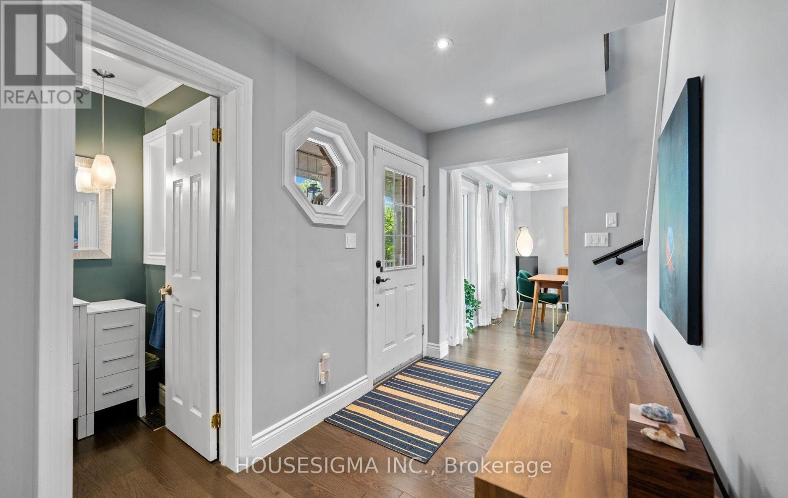 6053 Hillsdale Drive, Whitchurch-Stouffville, Ontario  L4A 7X3 - Photo 8 - N12201440