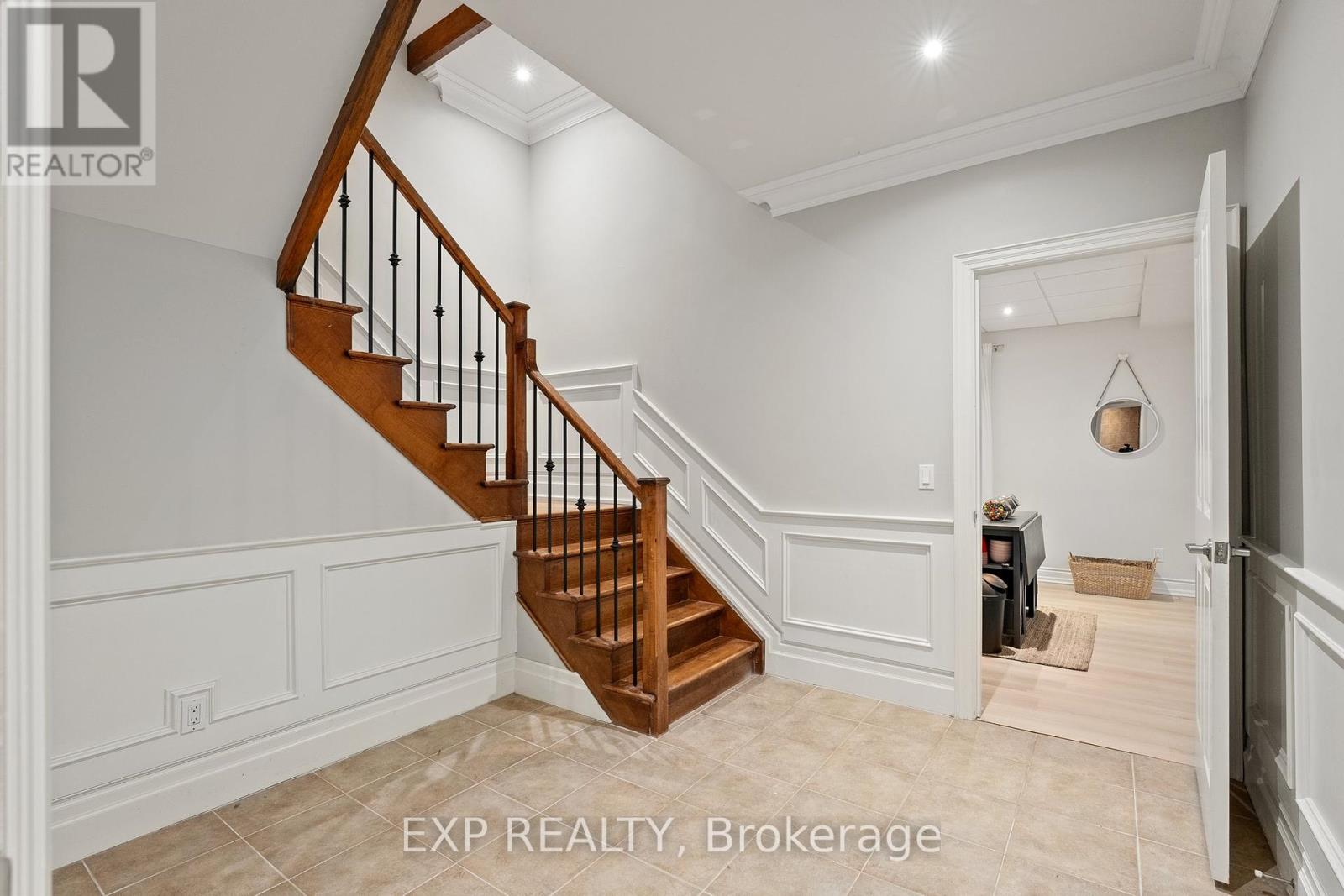 112 Tyler Street, Aurora, Ontario  L4G 2N3 - Photo 42 - N12201458