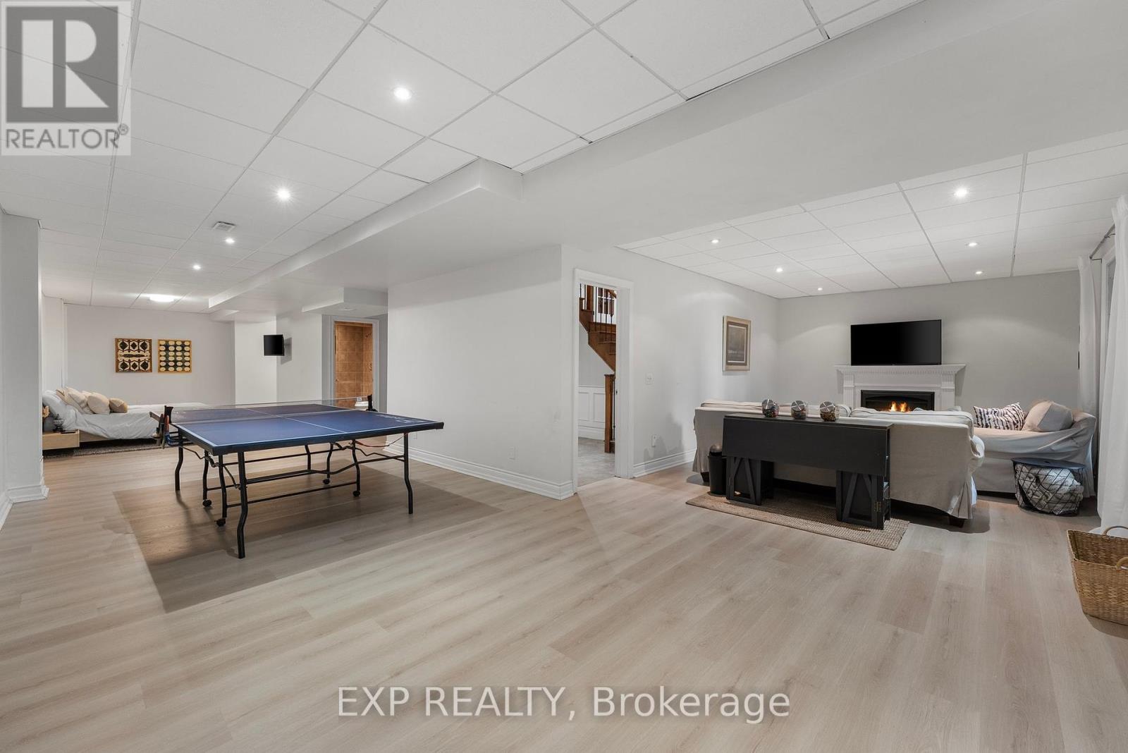 112 Tyler Street, Aurora (Aurora Village), Ontario  L4G 2N3 - Photo 44 - N12201458