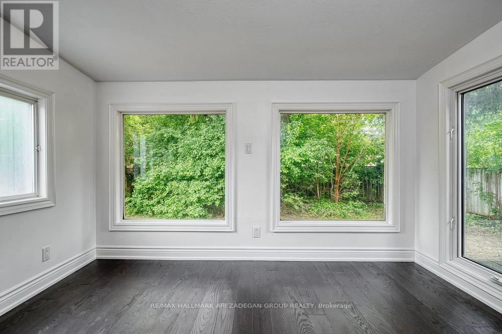 402 Centre Street E, Richmond Hill, Ontario  L4C 1B7 - Photo 17 - N12201492