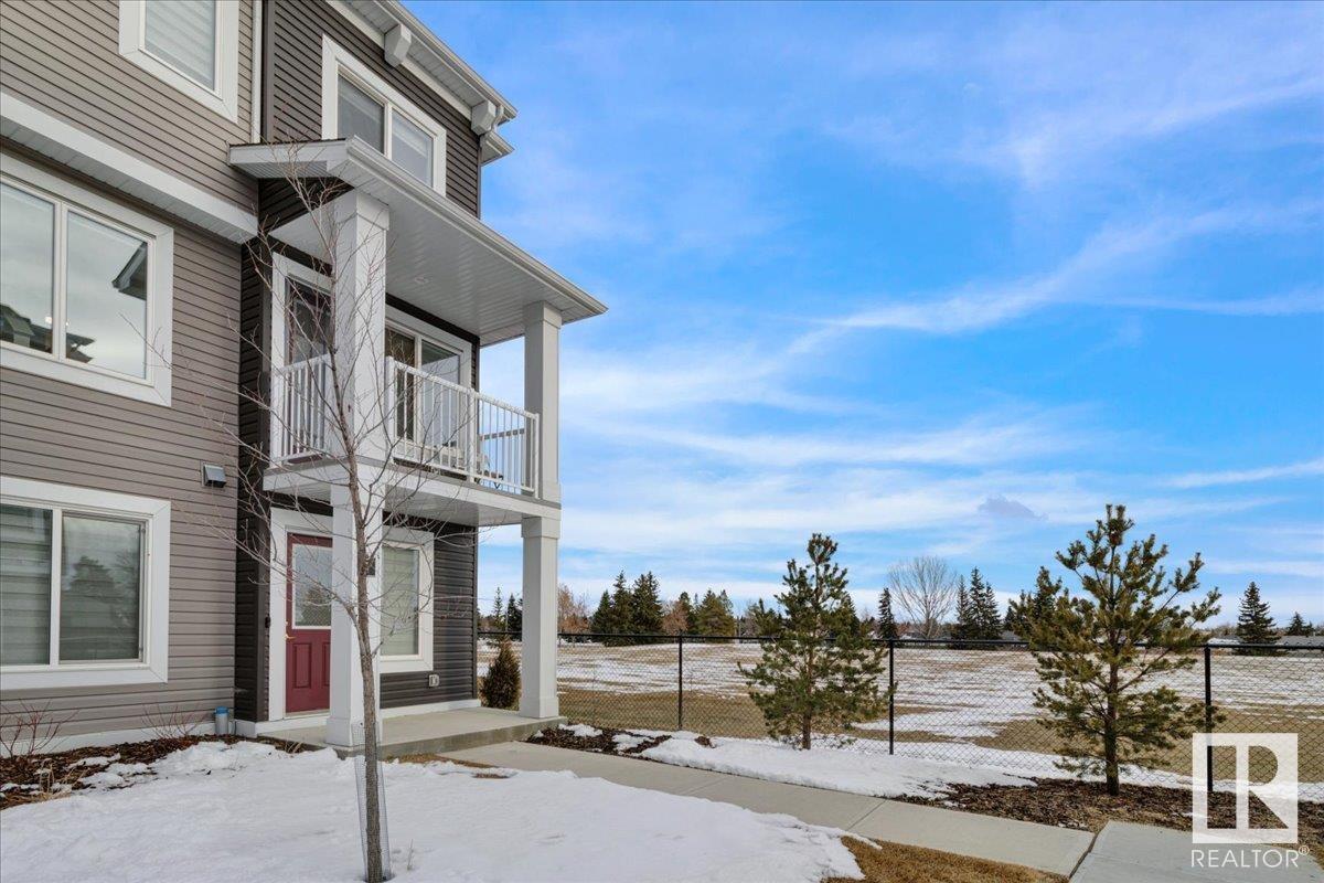 Property at 4137 76 ST NW image 4