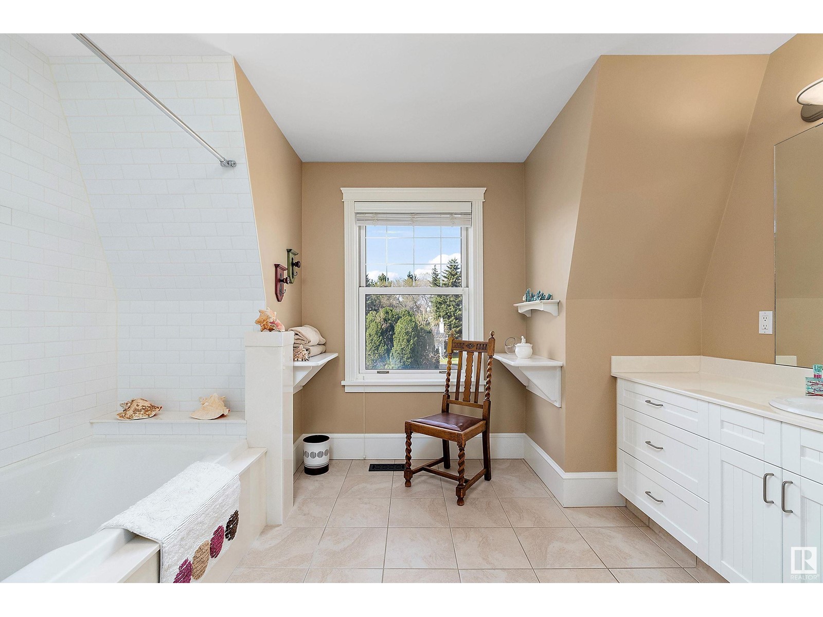 63 Fairway Dr Nw, Edmonton, Alberta  T6J 2C2 - Photo 21 - E4434909