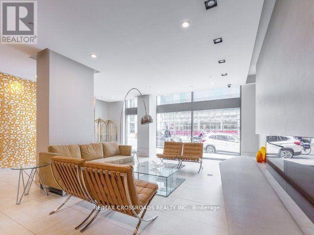 1908 - 832 Bay Street, Toronto (Bay Street Corridor), Ontario  M5S 1Z6 - Photo 3 - C12179974