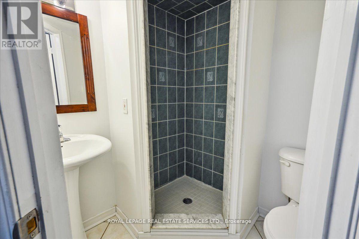 3302 Pinto Place, Mississauga, Ontario  L5B 1V7 - Photo 32 - W12160329