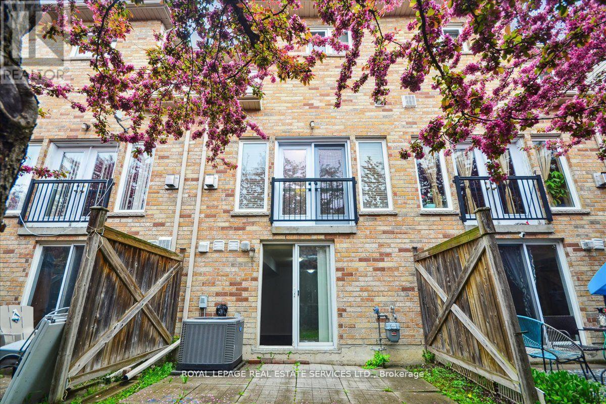 3302 Pinto Place, Mississauga, Ontario  L5B 1V7 - Photo 37 - W12160329
