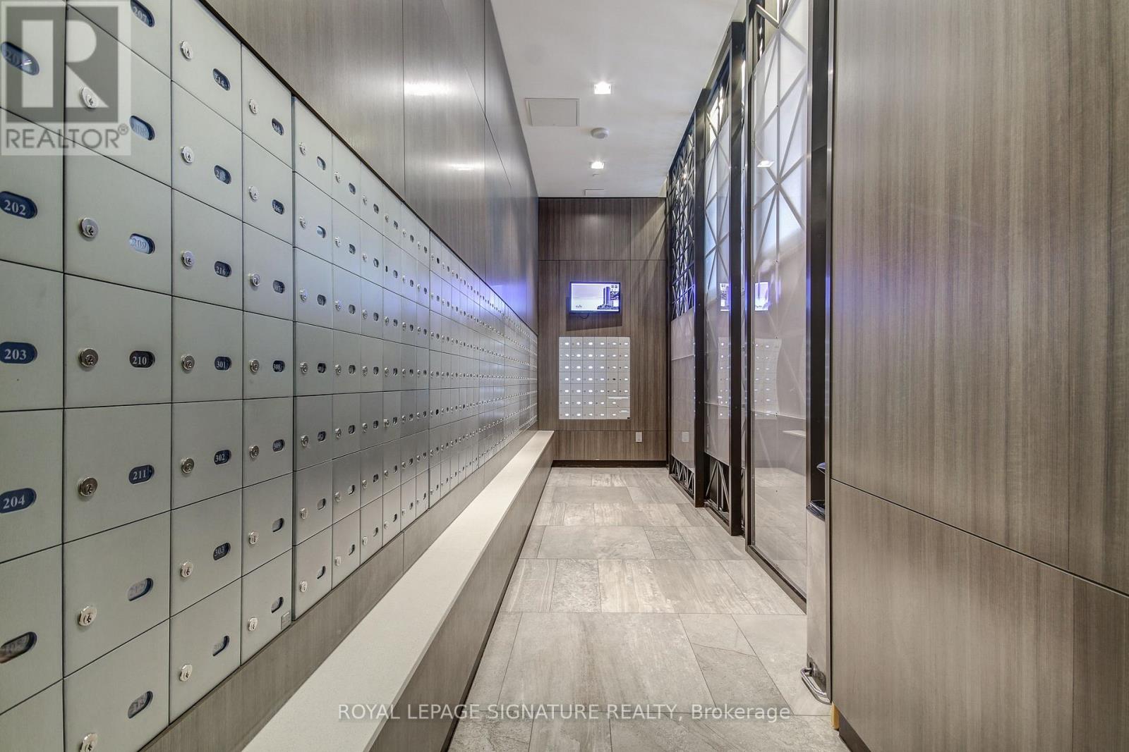 1810 - 2550 Eglinton Avenue W, Mississauga, Ontario  L5M 0Y2 - Photo 6 - W12201471