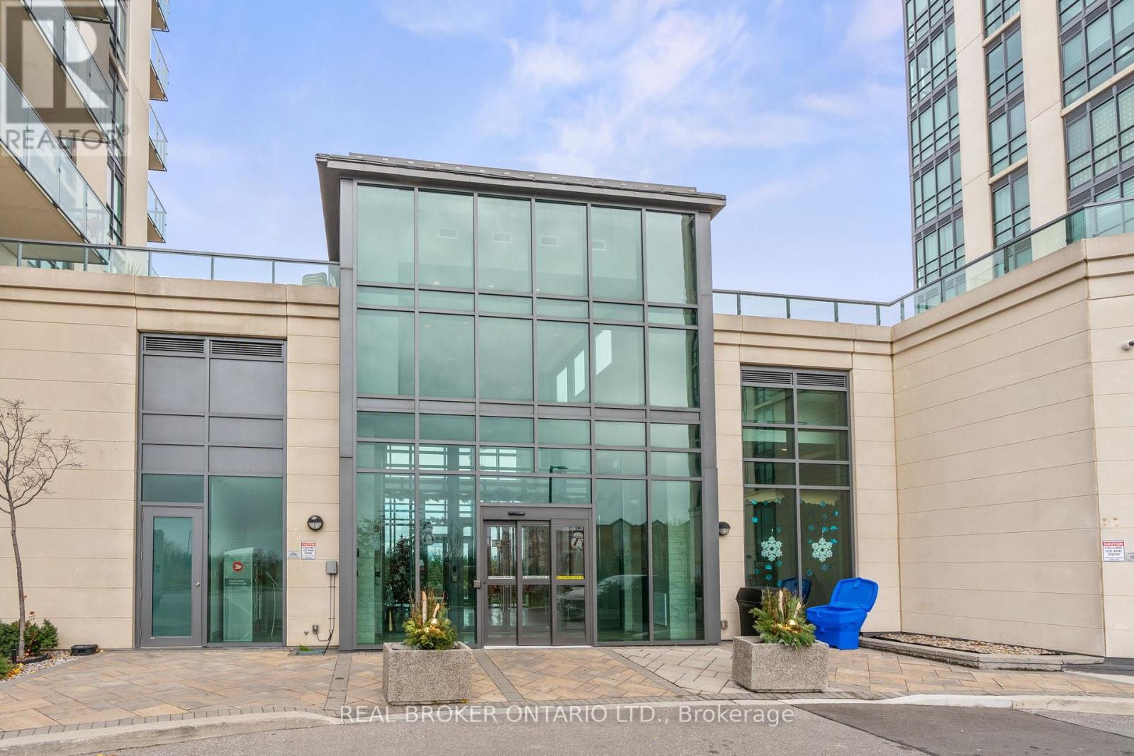 Property at 408 - 65 YORKLAND BOULEVARD image 3