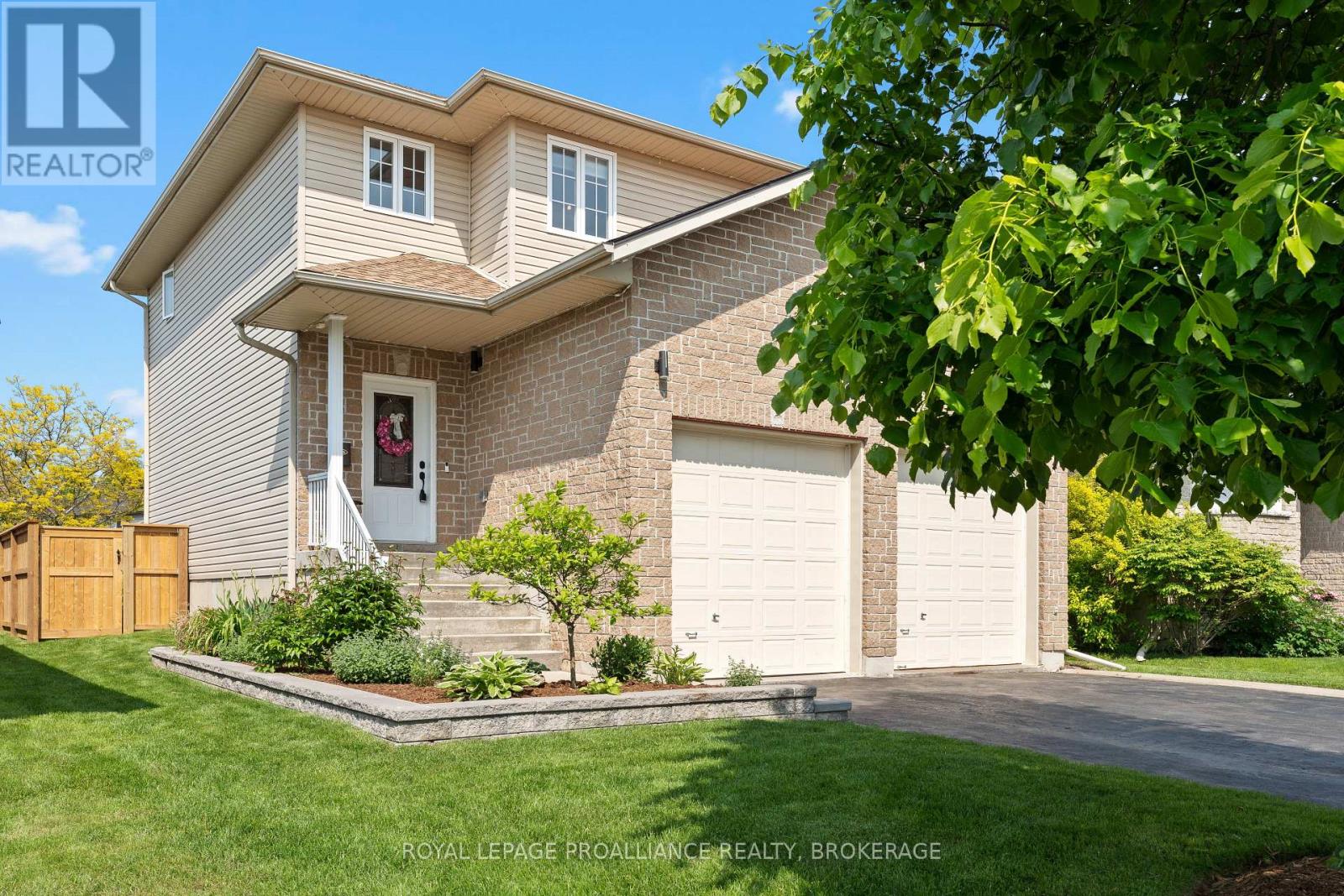 174 SPEERS BOULEVARD, loyalist (amherstview), Ontario