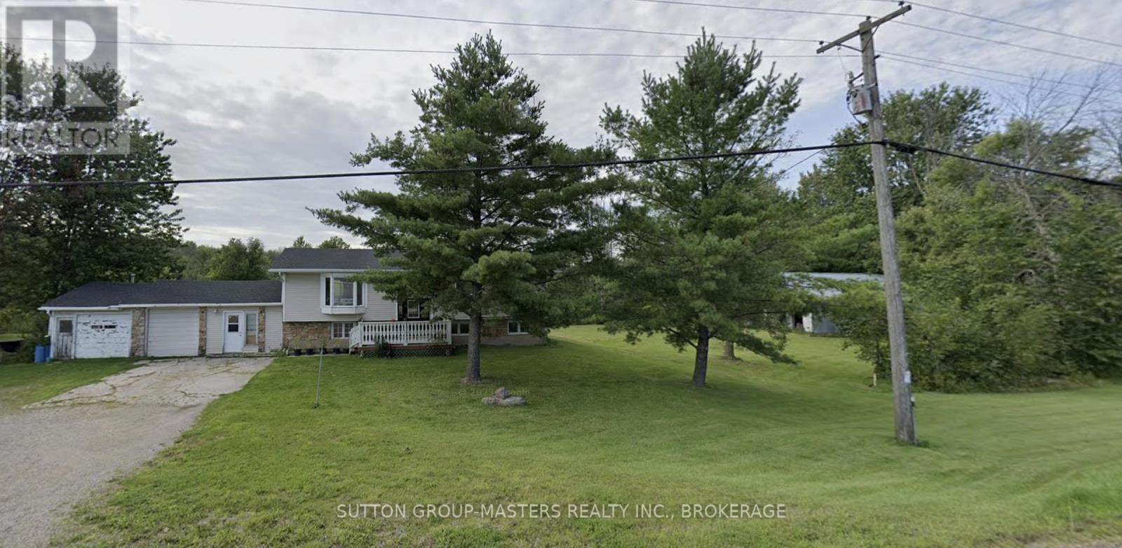 390 LYNDHURST ROAD, leeds and the thousand islands, Ontario