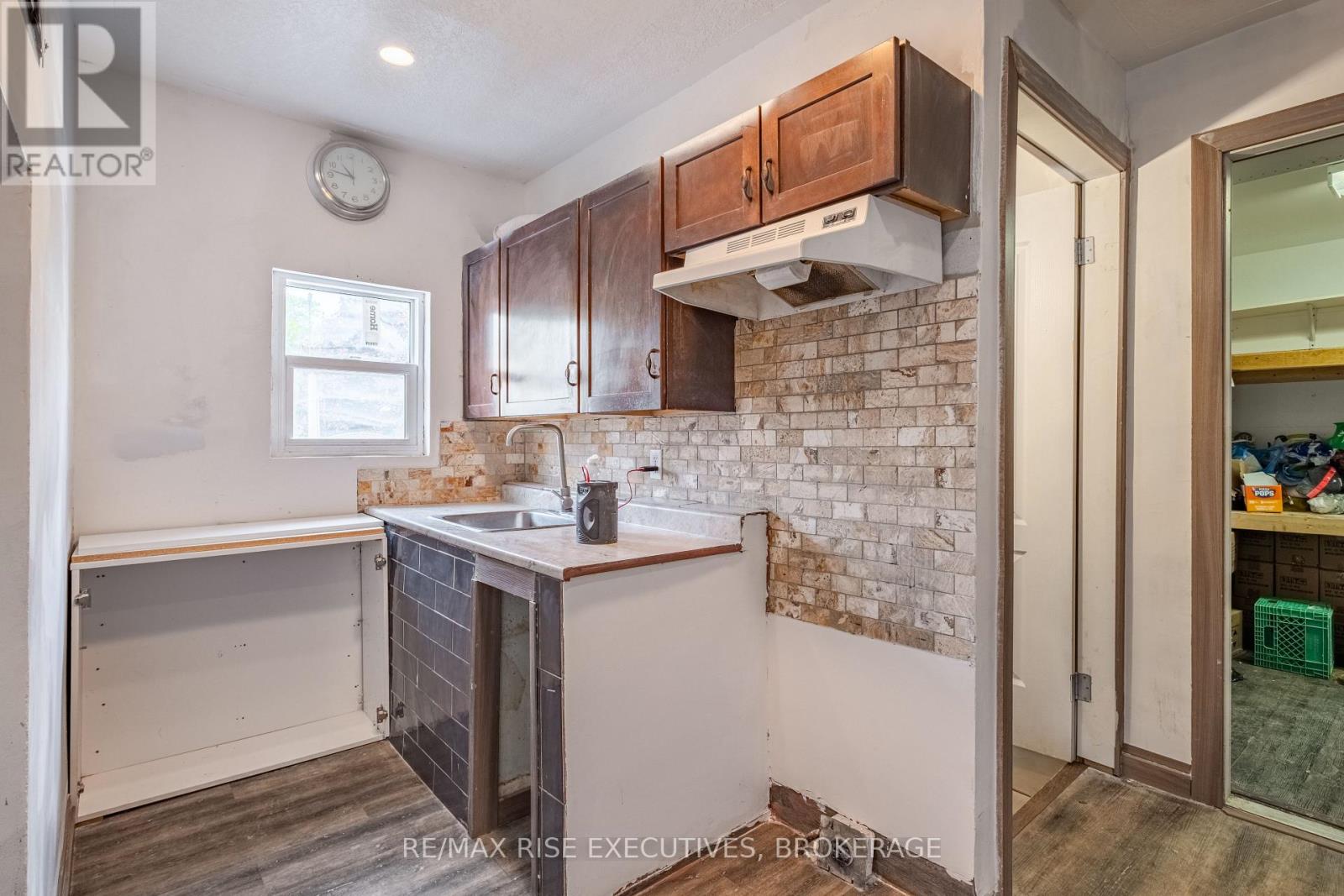 61 Seventh Avenue, Kingston, Ontario  K7K 2M5 - Photo 18 - X12201667