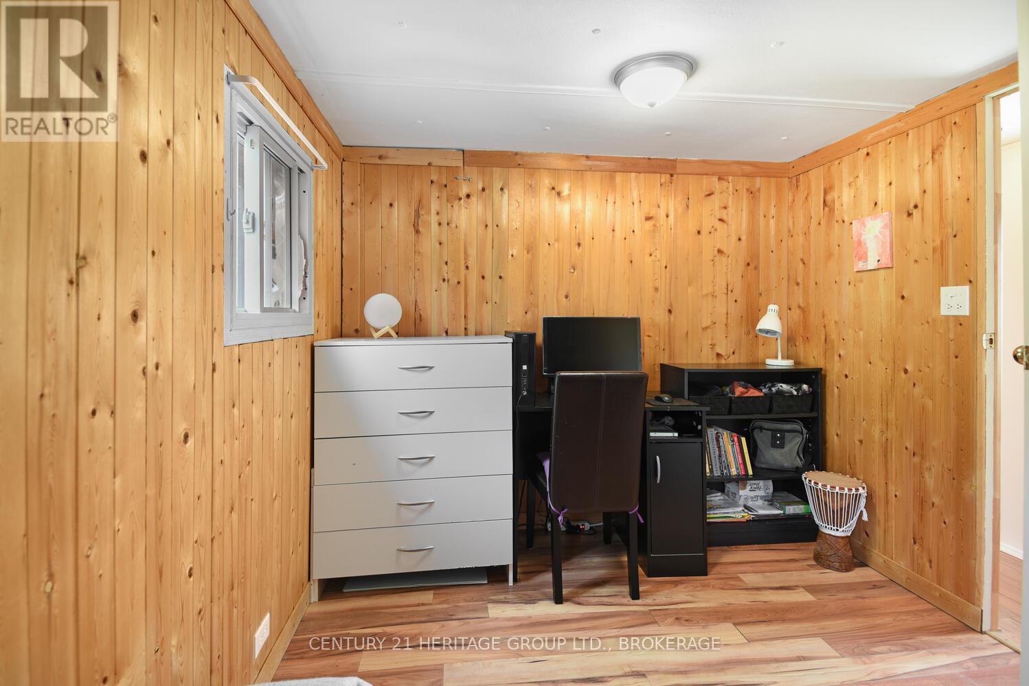 9 Wilson Street, Rideau Lakes, Ontario  K0G 1E0 - Photo 8 - X12201748