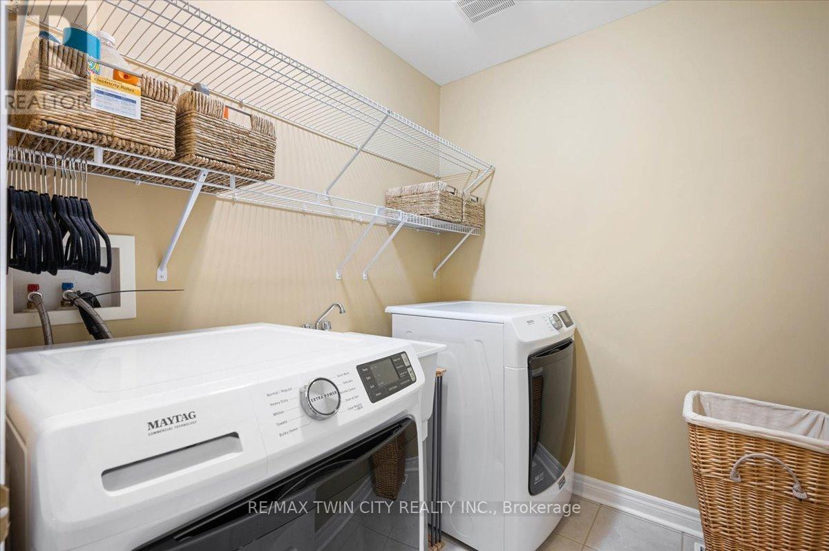 285 Doon South Drive, Kitchener, Ontario  N2P 2X1 - Photo 26 - X12201420
