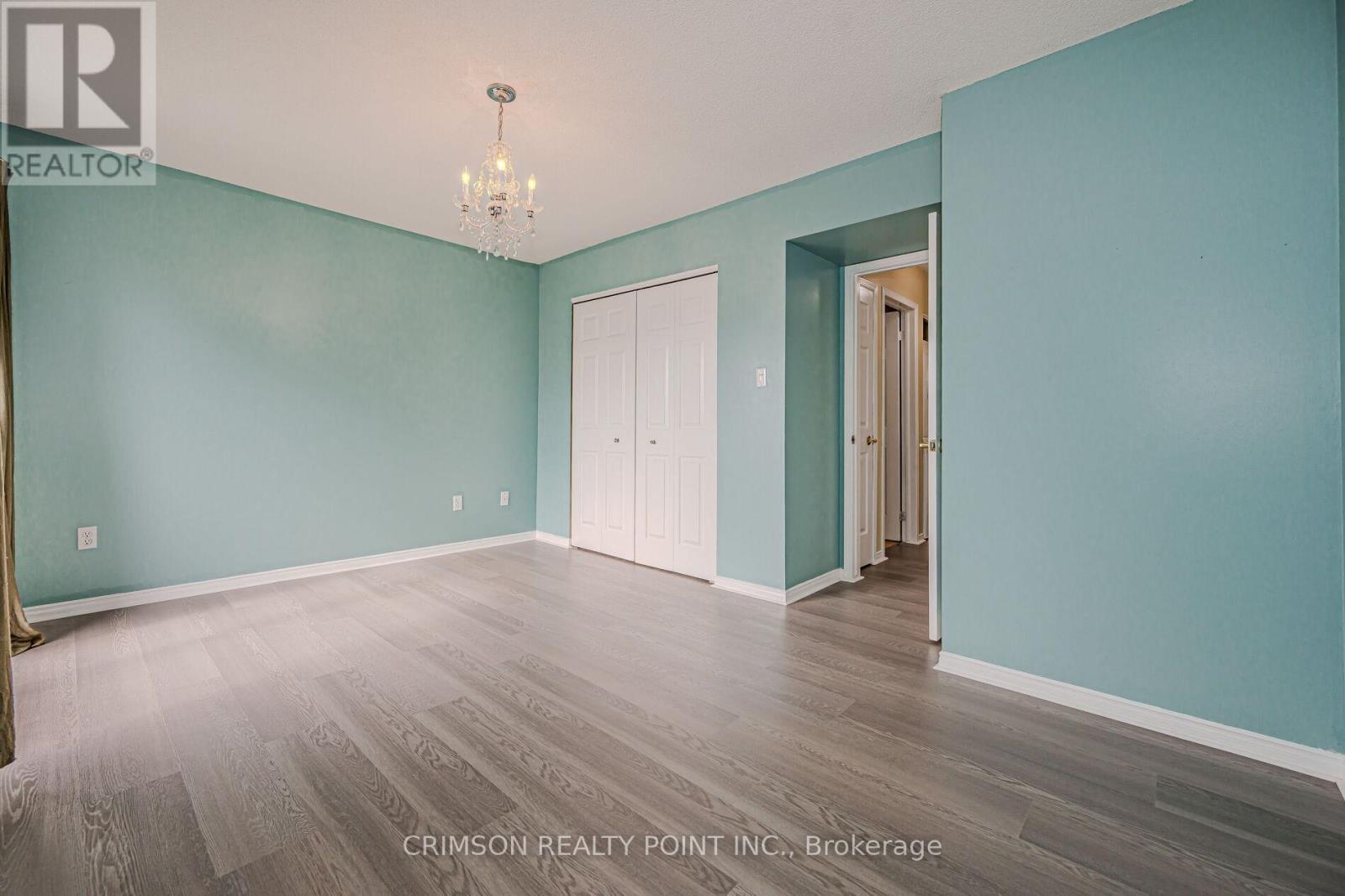 7 - 266 Limeridge Road E, Hamilton, Ontario  L9A 2S7 - Photo 25 - X12201451