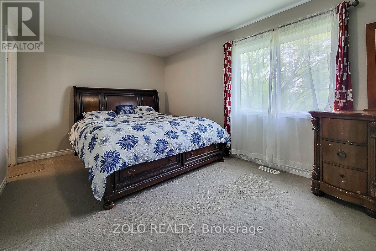 19 - 60 Canterbury Drive, St. Catharines, Ontario  L2P 3M8 - Photo 23 - X12201460