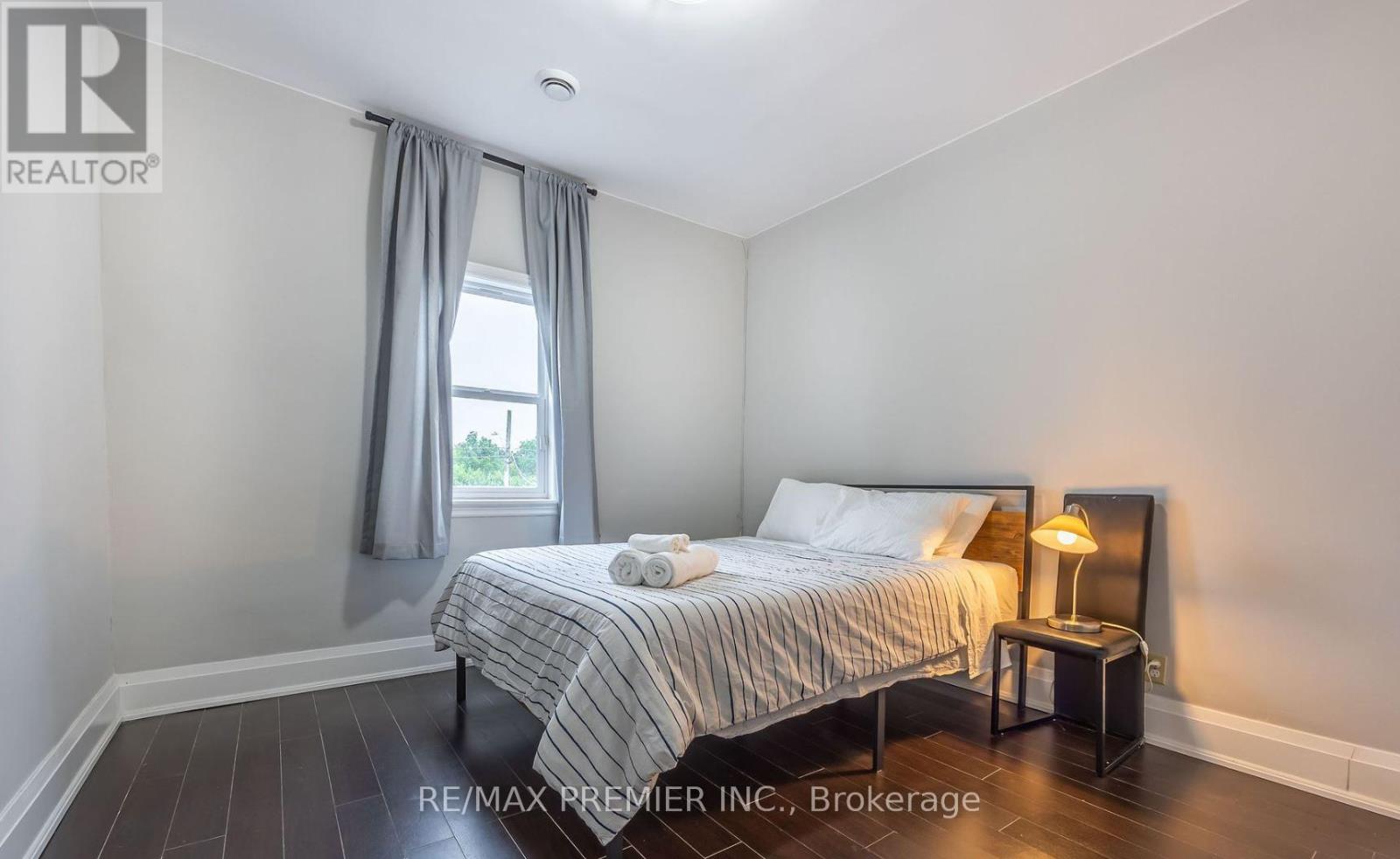 4507 Queen Street, Niagara Falls, Ontario  L2E 2L4 - Photo 12 - X12201472
