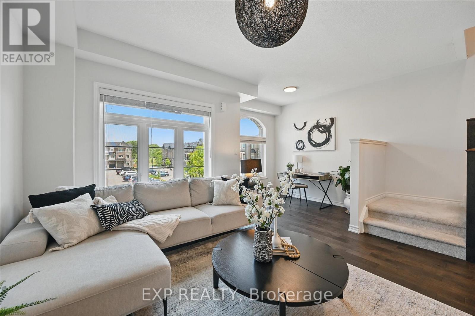 114 Borers Creek Circle, Hamilton, Ontario  L8B 1W3 - Photo 19 - X12201478