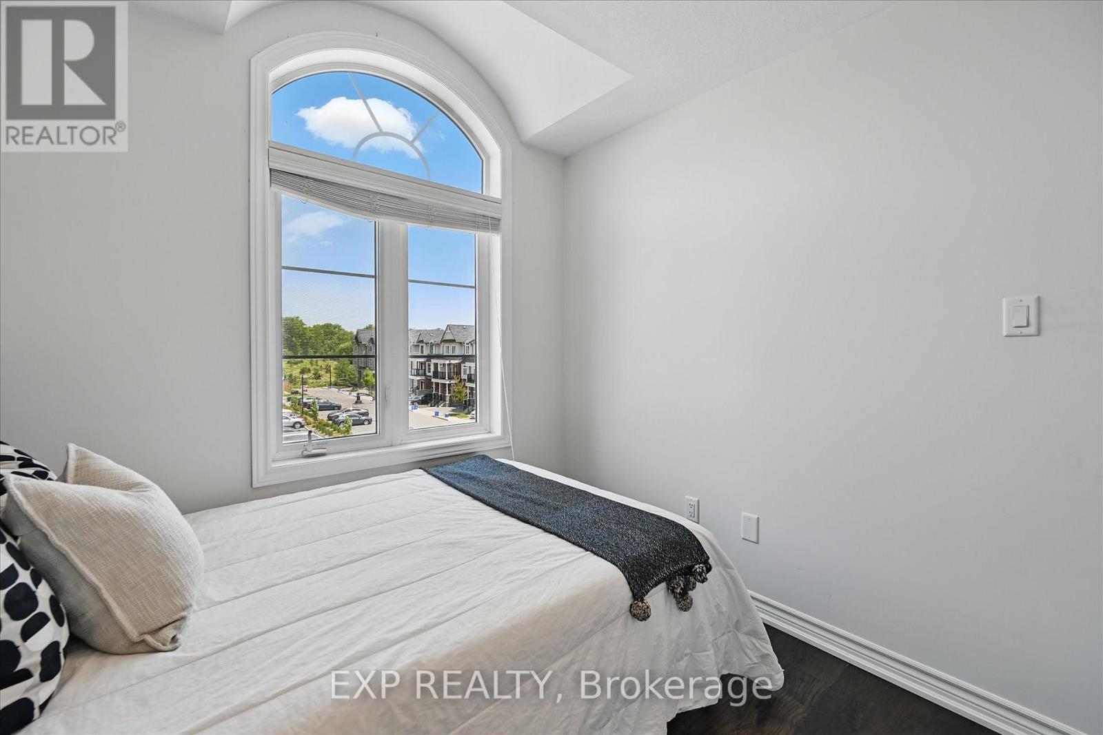 114 Borers Creek Circle, Hamilton, Ontario  L8B 1W3 - Photo 34 - X12201478