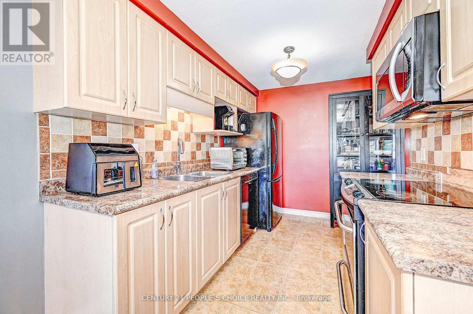 155 Prosperity Drive, Kitchener, Ontario  N2E 4E8 - Photo 15 - X12201487