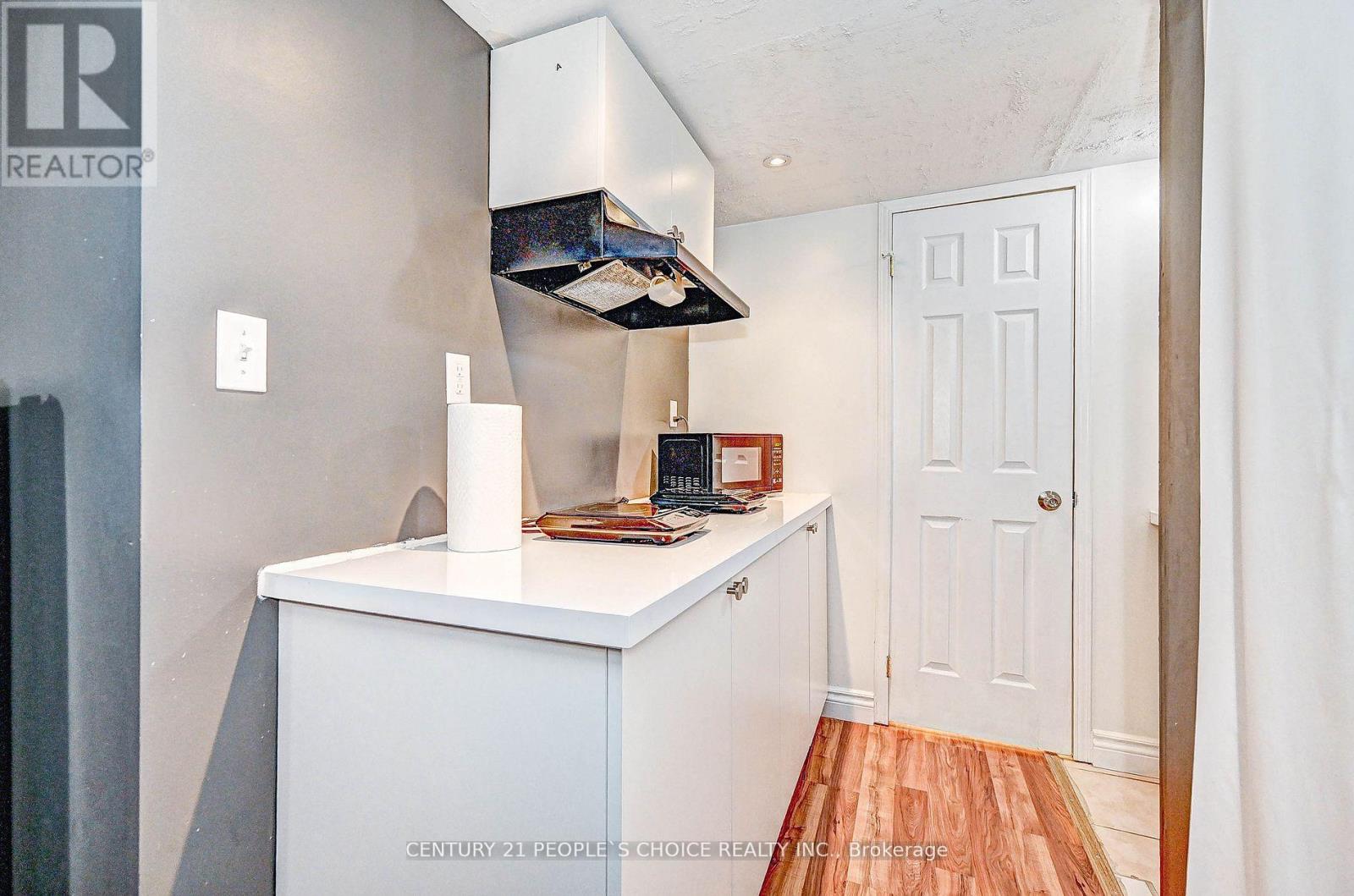 155 Prosperity Drive, Kitchener, Ontario  N2E 4E8 - Photo 37 - X12201487