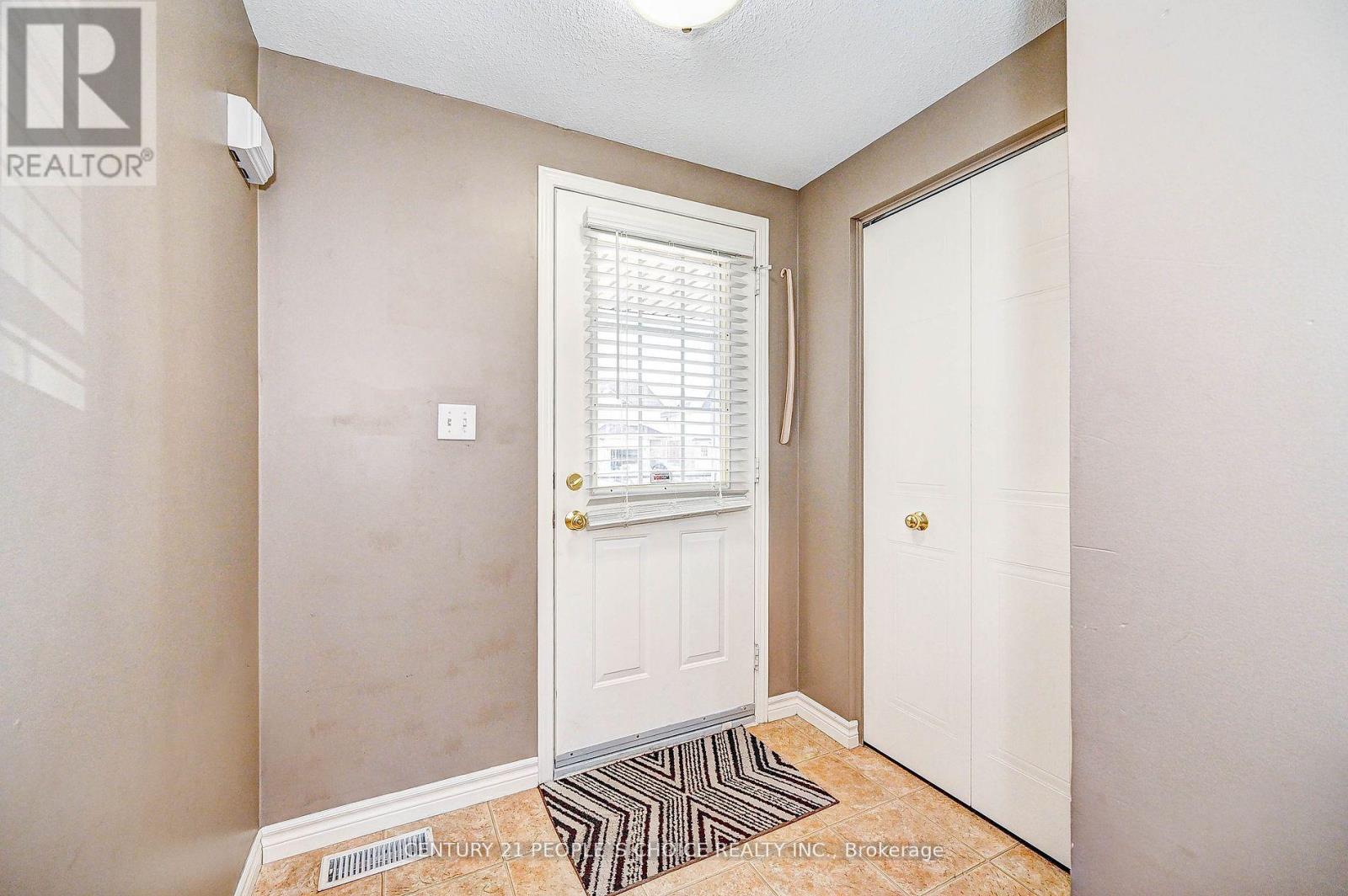 155 Prosperity Drive, Kitchener, Ontario  N2E 4E8 - Photo 6 - X12201487